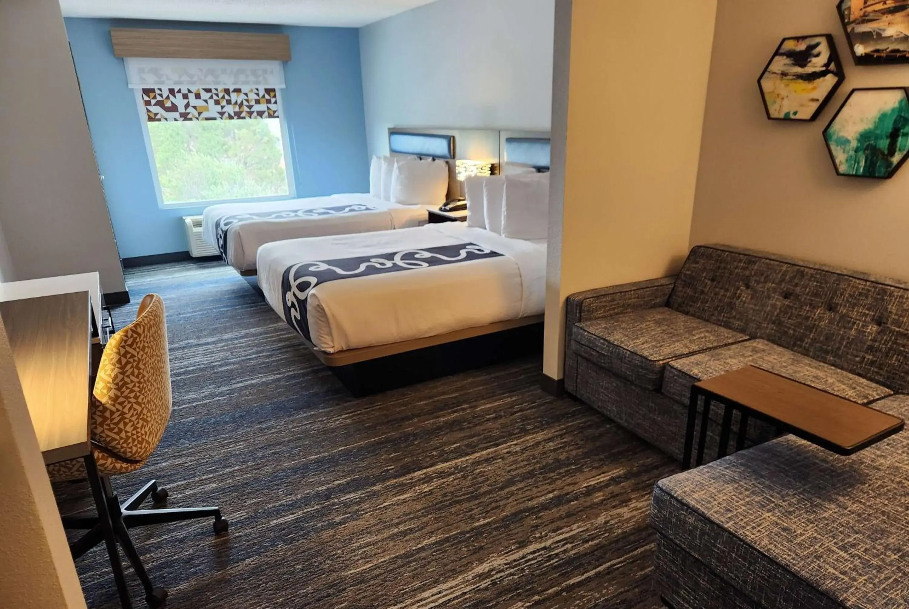 Photo of the whole room, Bed in La Quinta by Wyndham Warner Robins - Robins AFB Photo of the whole room, Bed in La Quinta by Wyndham Warner Robins - Robins AFB