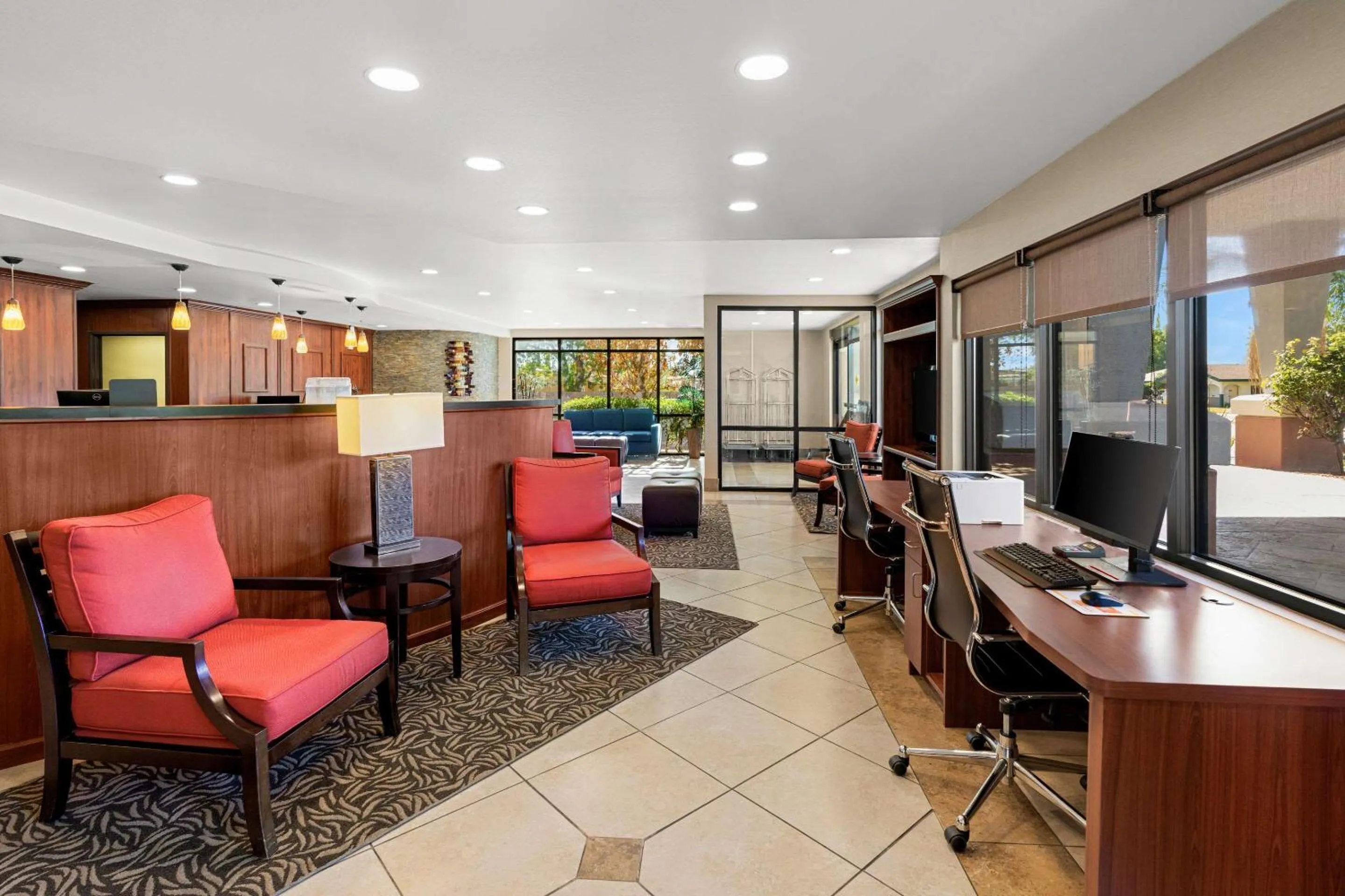 Business facilities in Comfort Suites Vacaville-Napa Valley Area