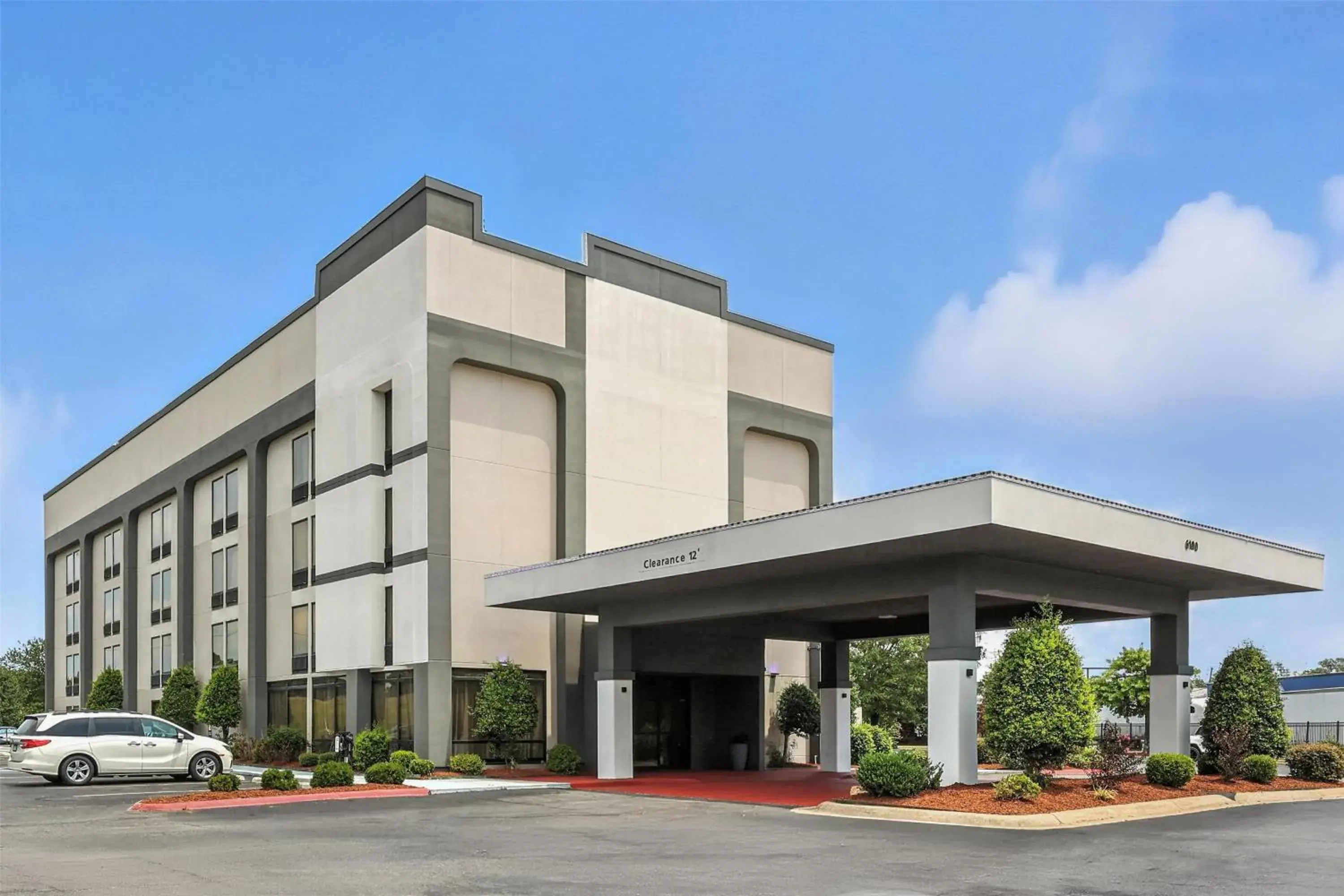 Property building in Best Western Southwest Little Rock Property building in Best Western Southwest Little Rock