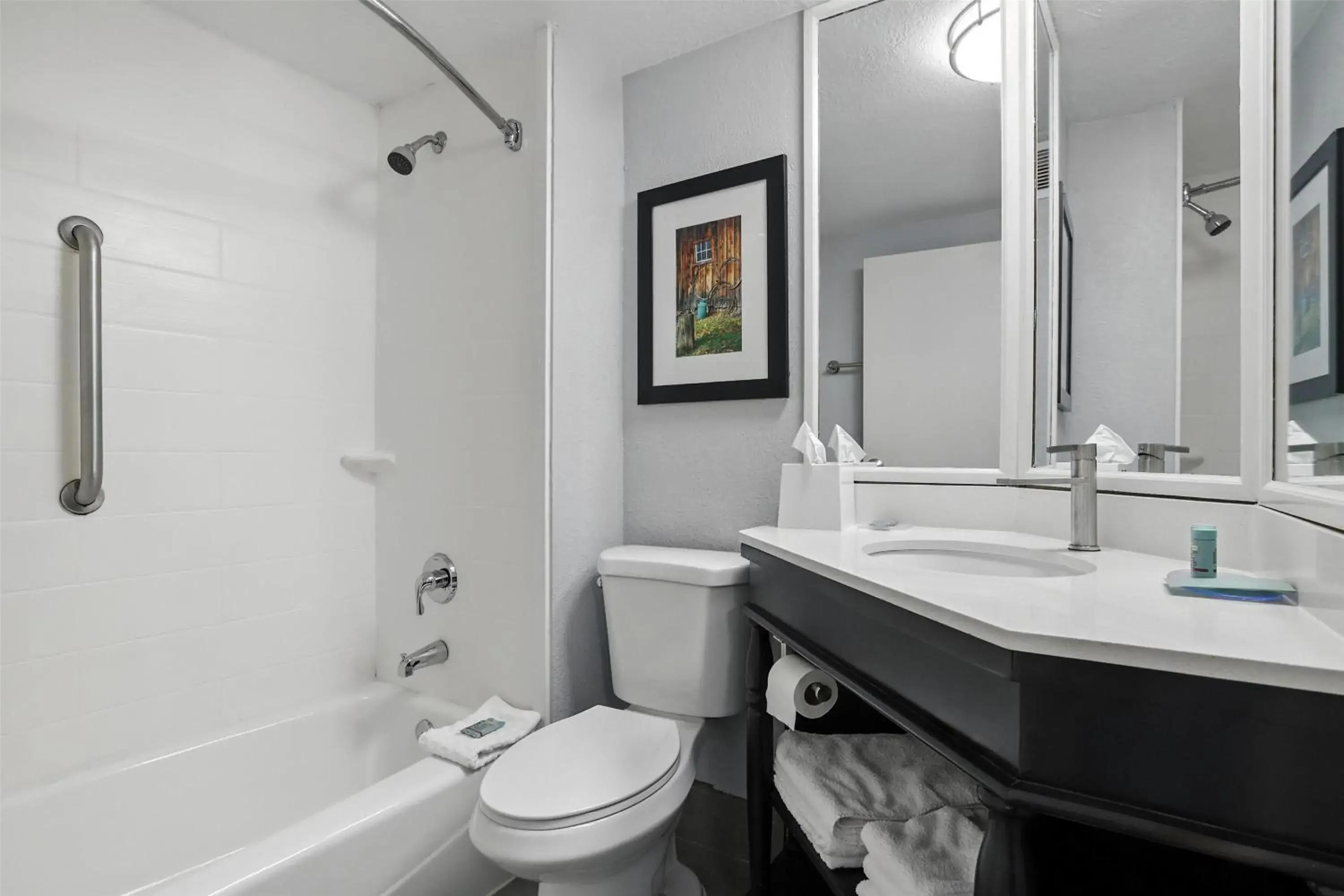 Bathroom in Best Western Southwest Little Rock Bathroom in Best Western Southwest Little Rock