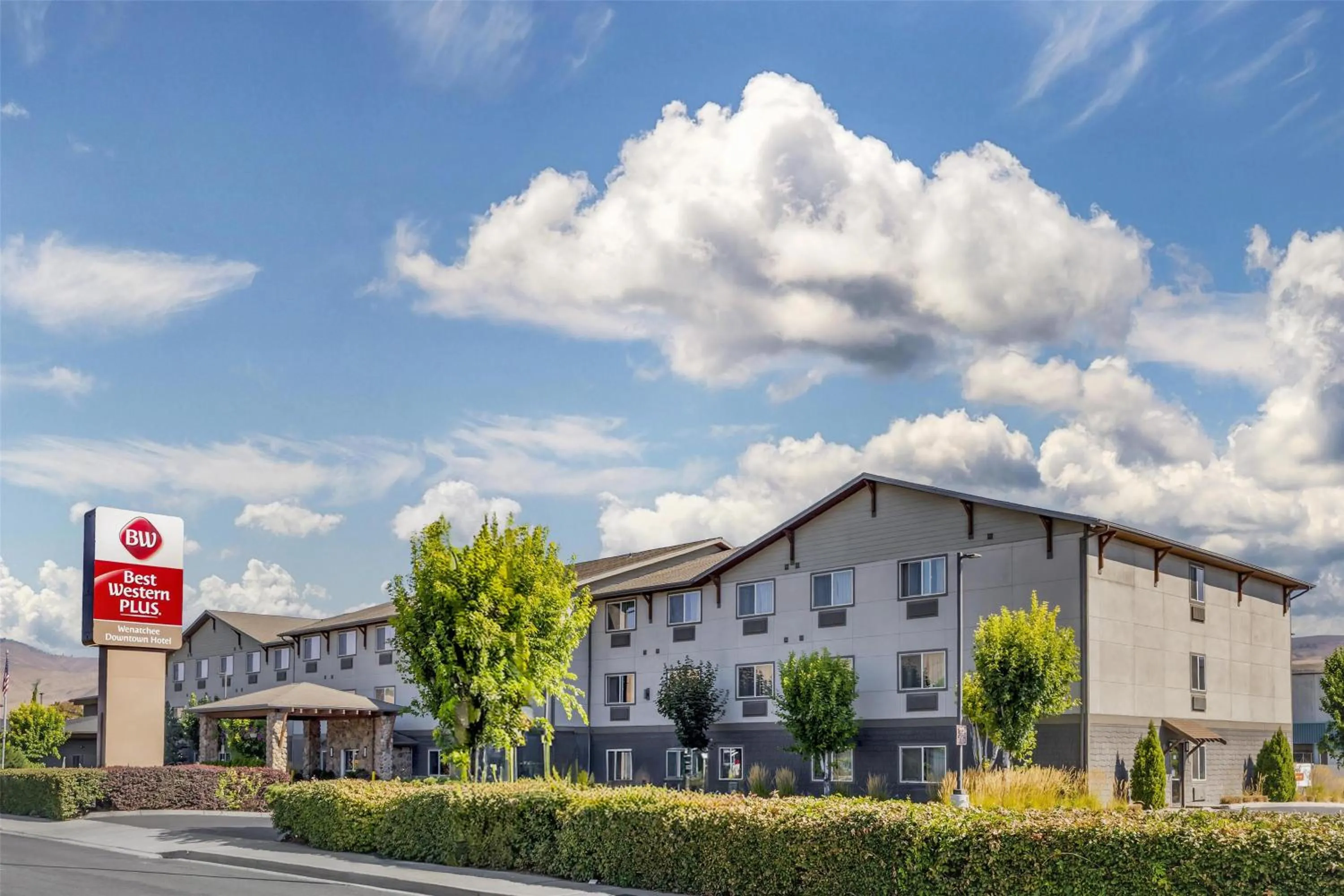 Property building in Best Western Plus Wenatchee Downtown Hotel