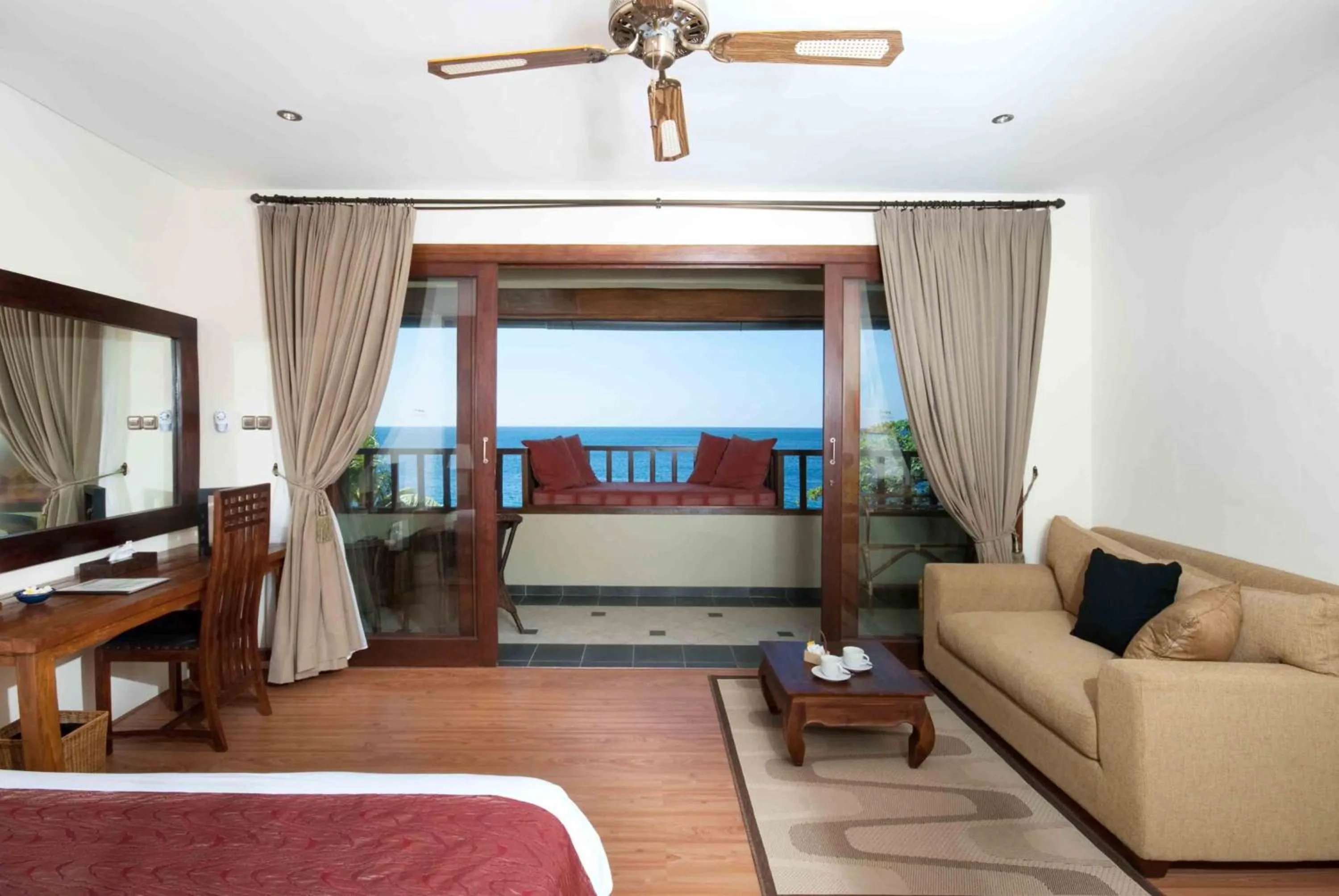 Living room, Bed in Tauch Terminal Resort Tulamben & Spa