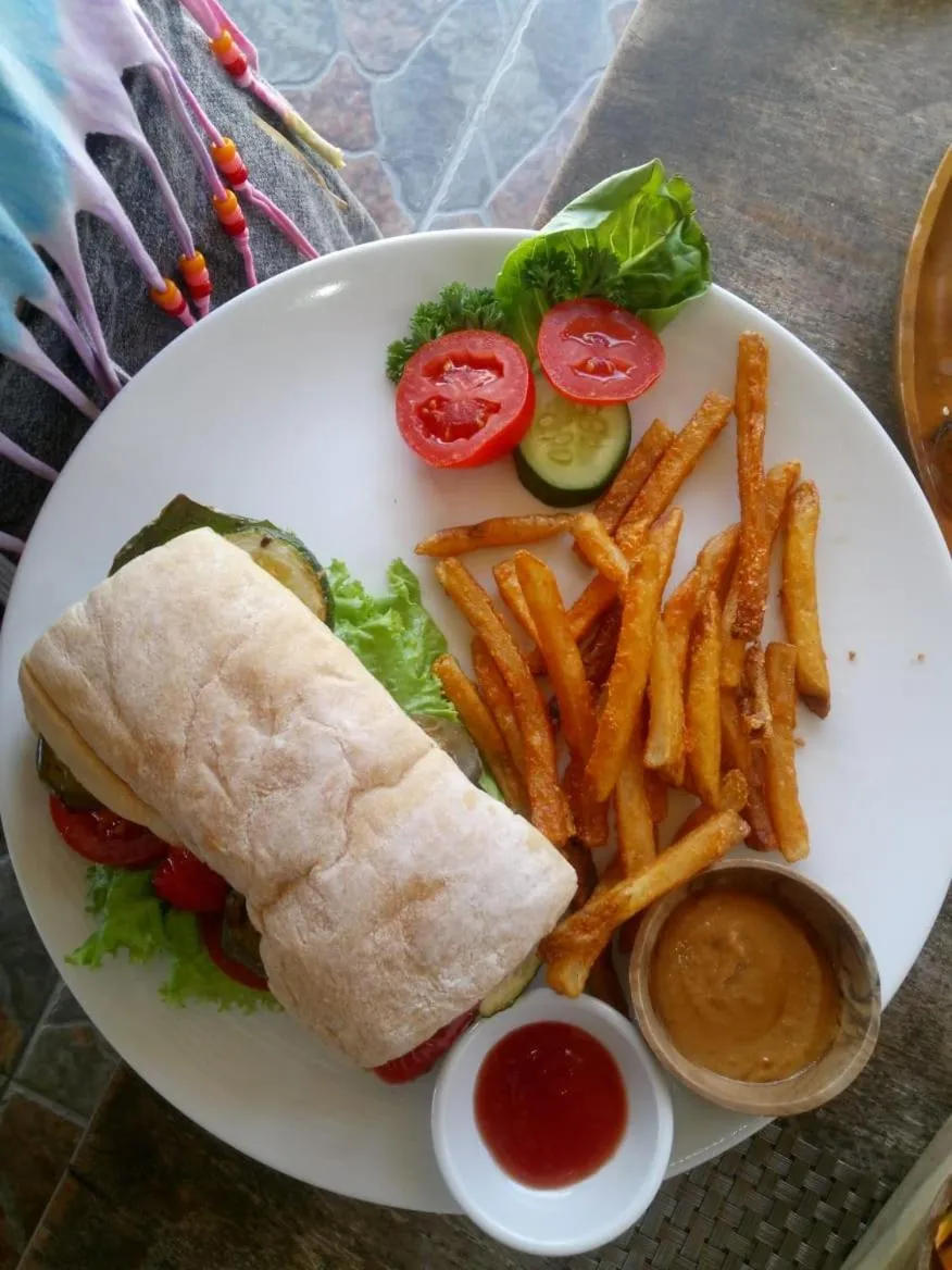 Food in Tauch Terminal Resort Tulamben & Spa