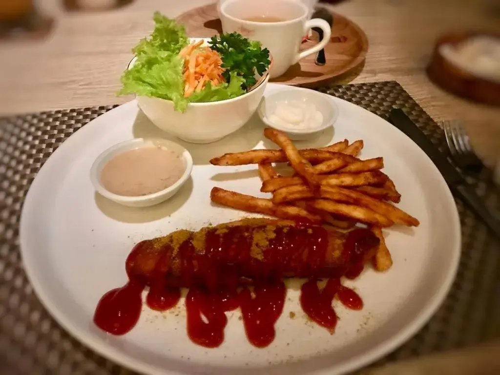 Food and drinks in Tauch Terminal Resort Tulamben & Spa Food and drinks in Tauch Terminal Resort Tulamben & Spa