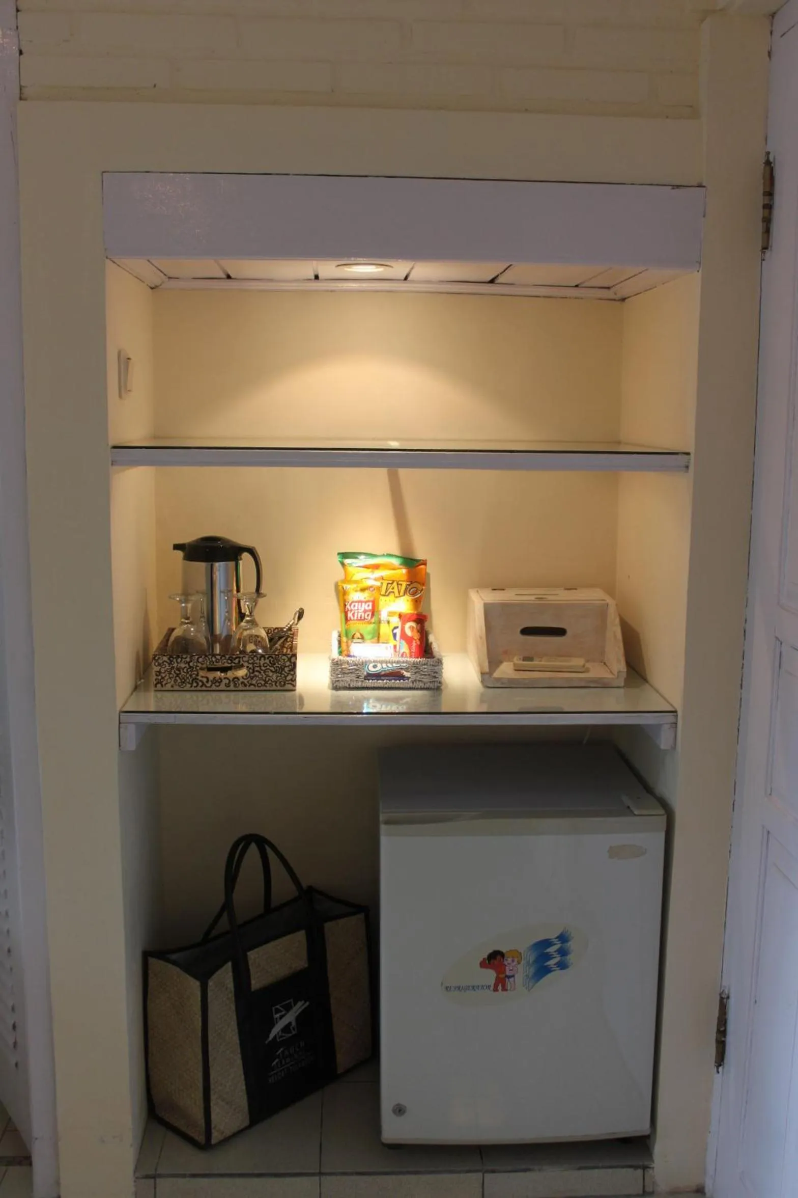 Coffee/tea facilities in Tauch Terminal Resort Tulamben & Spa