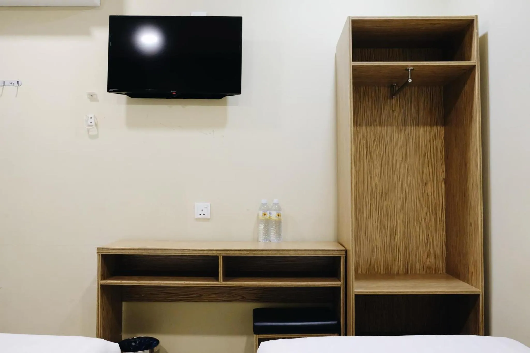 TV and multimedia, Bed in Era Plus Hotel