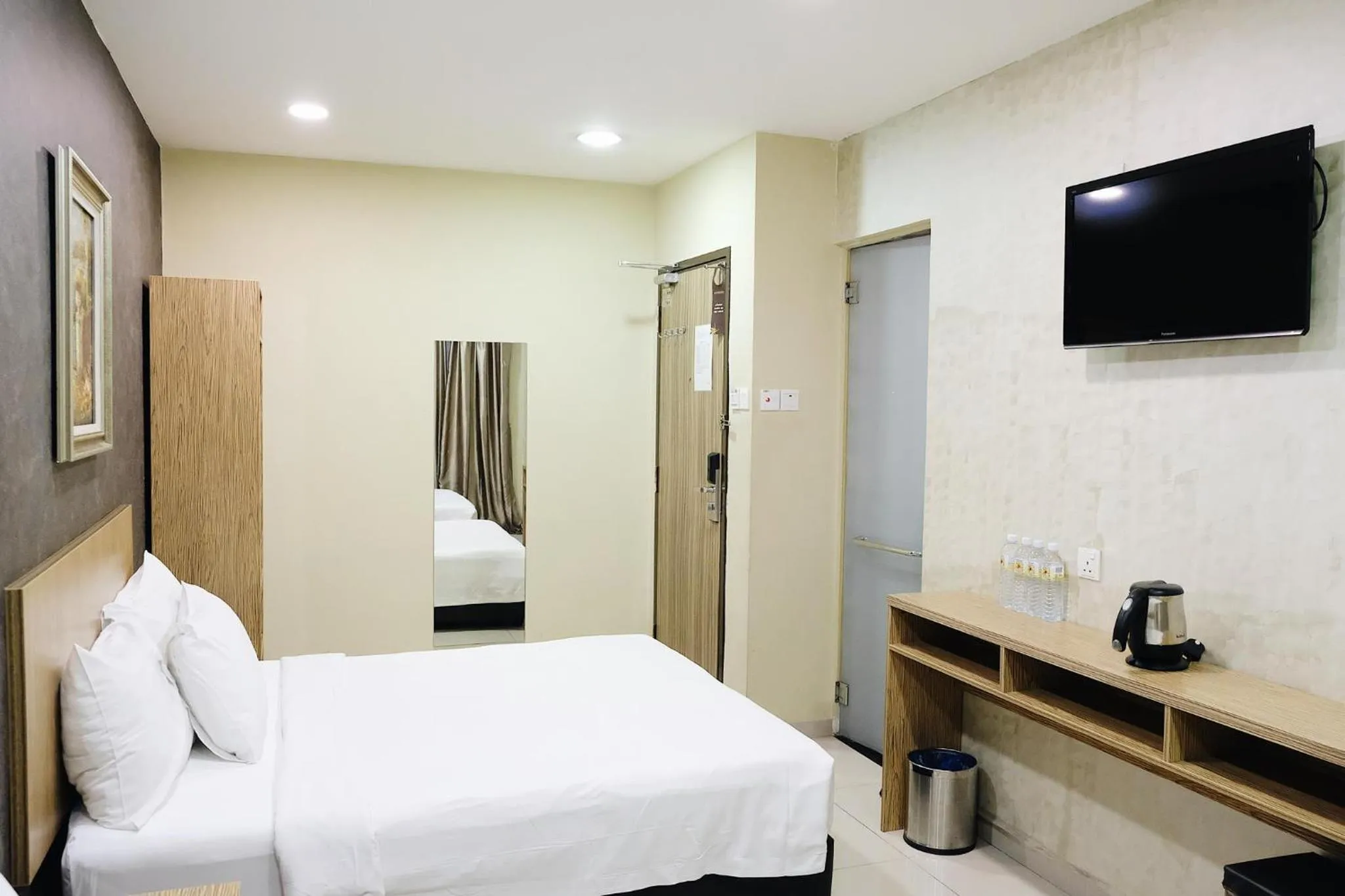 TV and multimedia, Bed in Era Plus Hotel