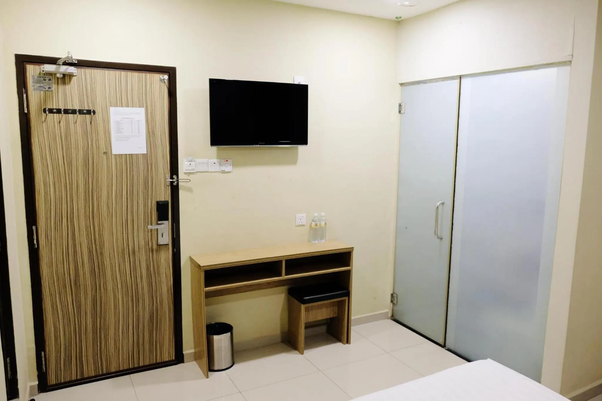 Bed in Era Plus Hotel