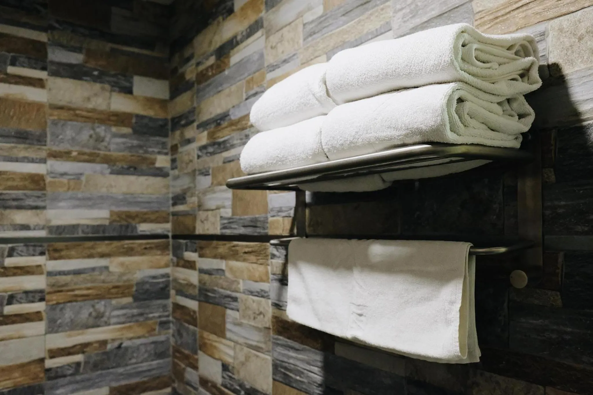 towels in Era Plus Hotel