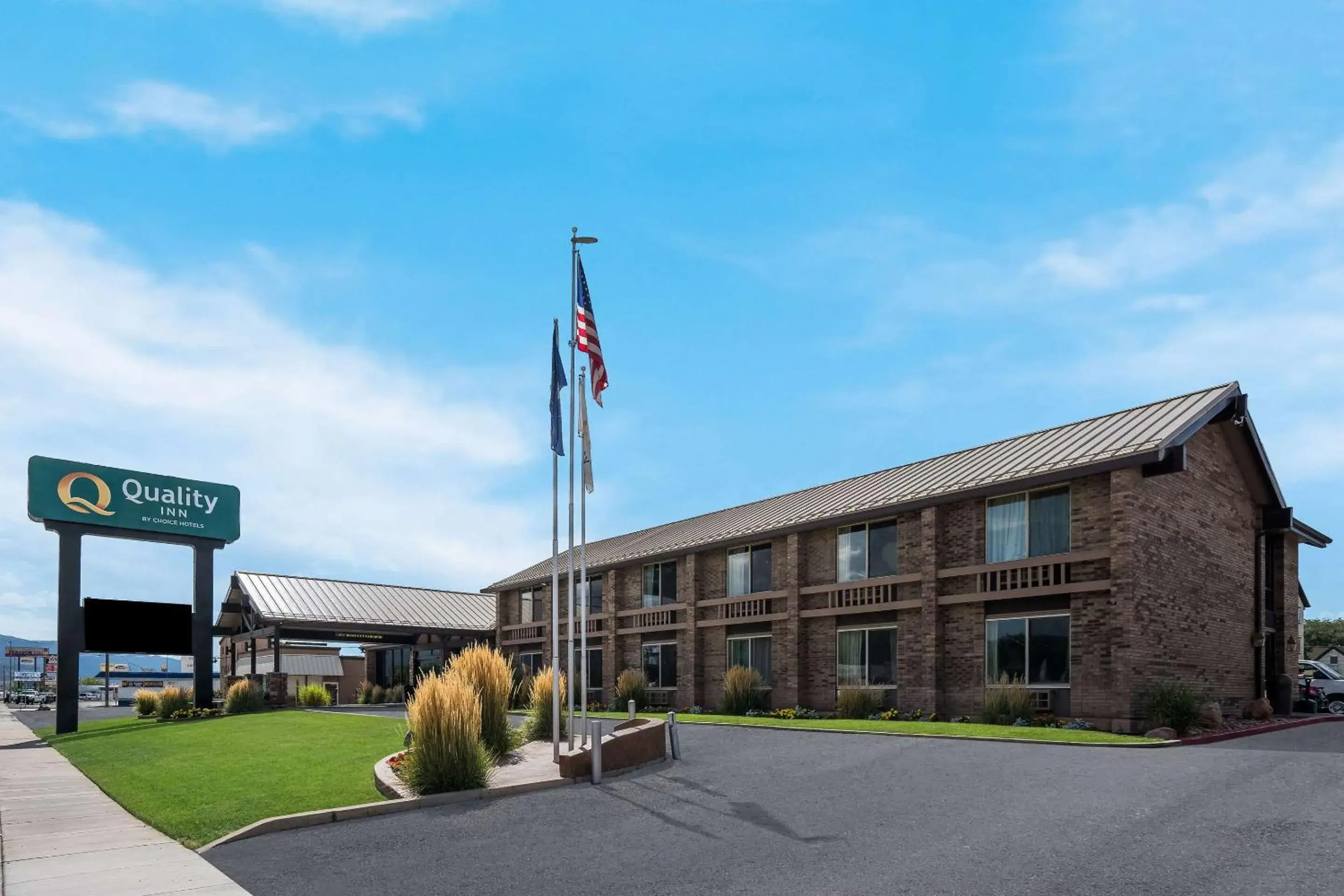 Property building in Quality Inn Richfield I-70 Property building in Quality Inn Richfield I-70