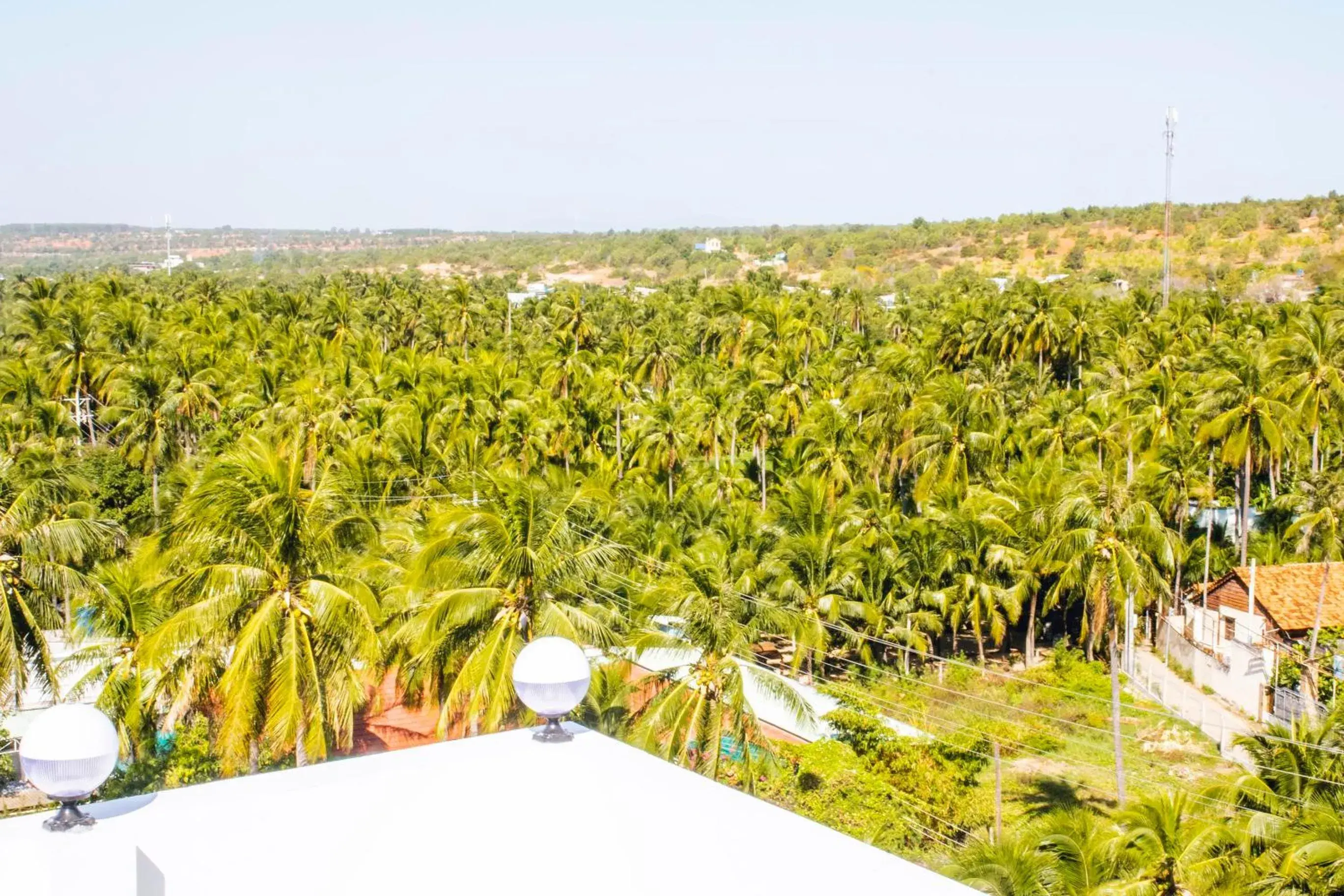 Mountain view in Mui Ne Beach Hotel Mountain view in Mui Ne Beach Hotel