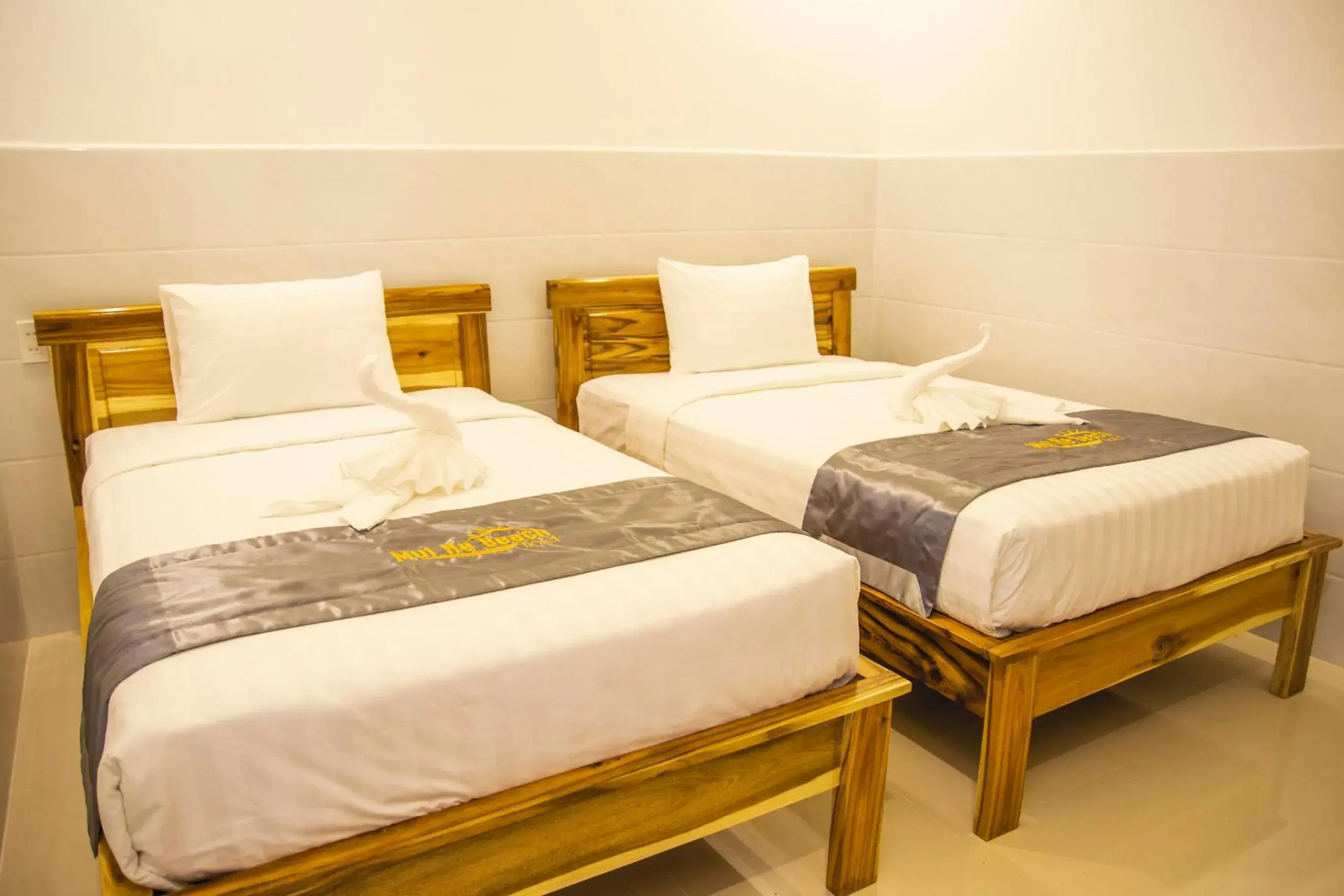 Bed in Mui Ne Beach Hotel Bed in Mui Ne Beach Hotel