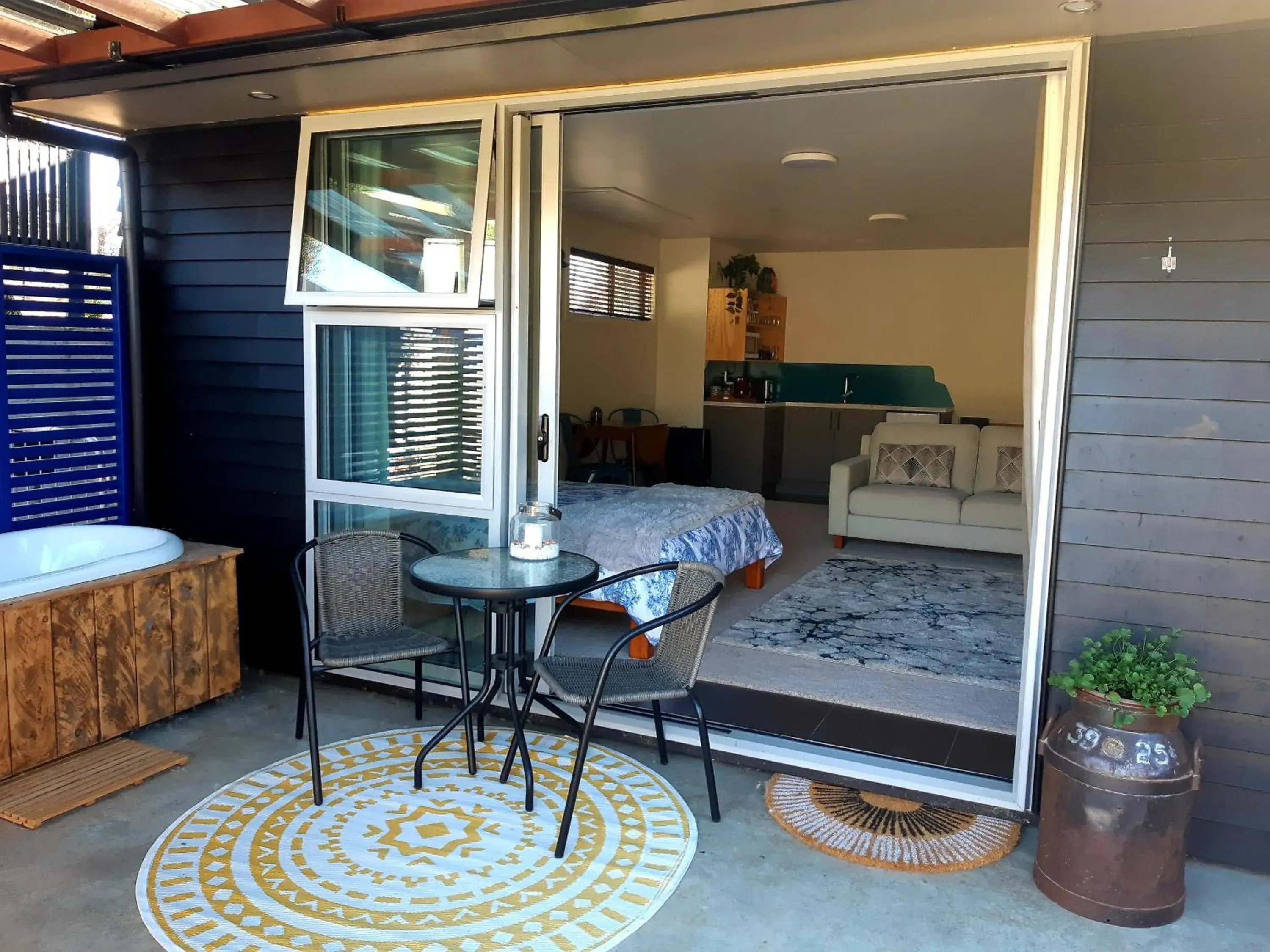 The End Lounge B&B The End Lounge B&B