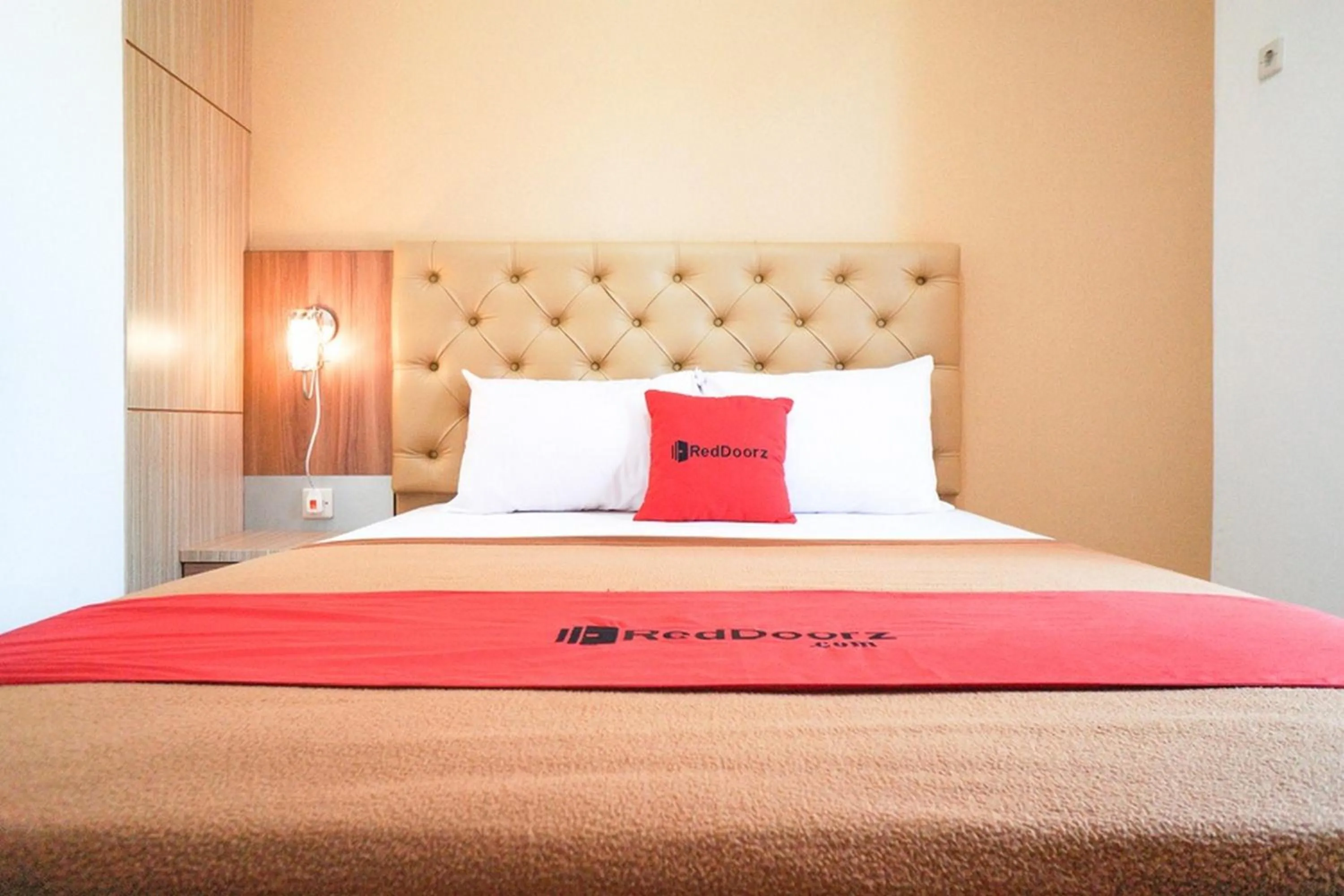 Bedroom in RedDoorz Syariah @ Buduran Sidoarjo