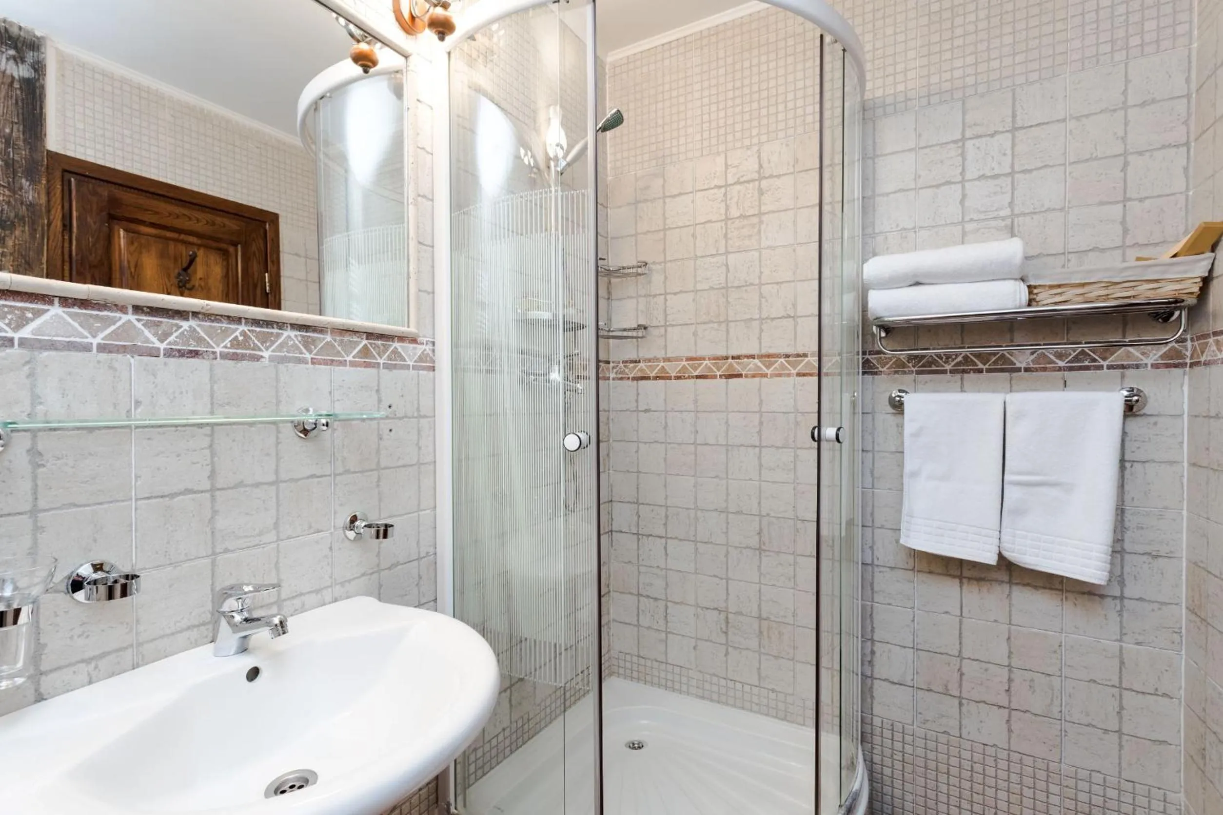 Bathroom in Chateau Purcari