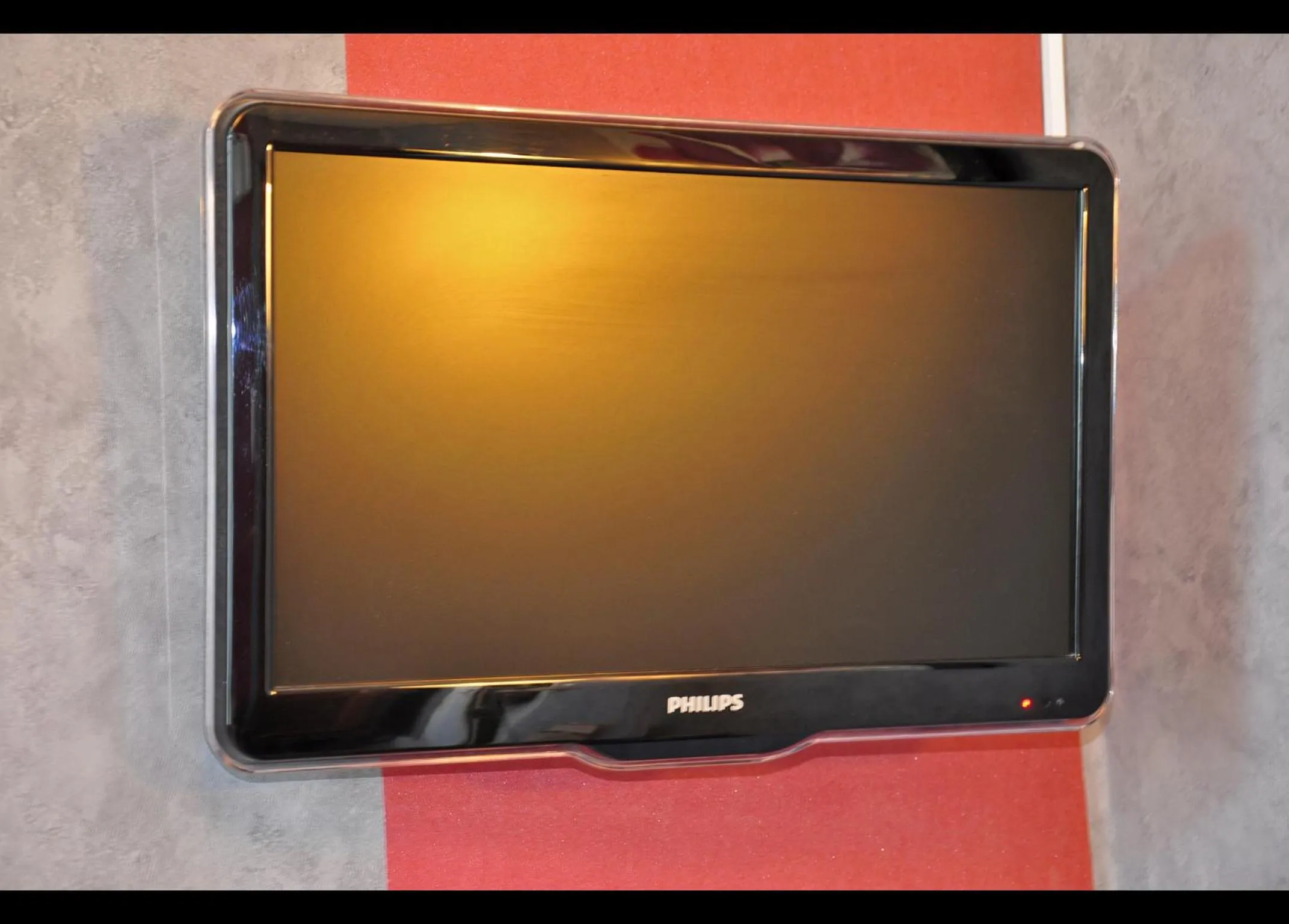 TV and multimedia in Hôtel Select