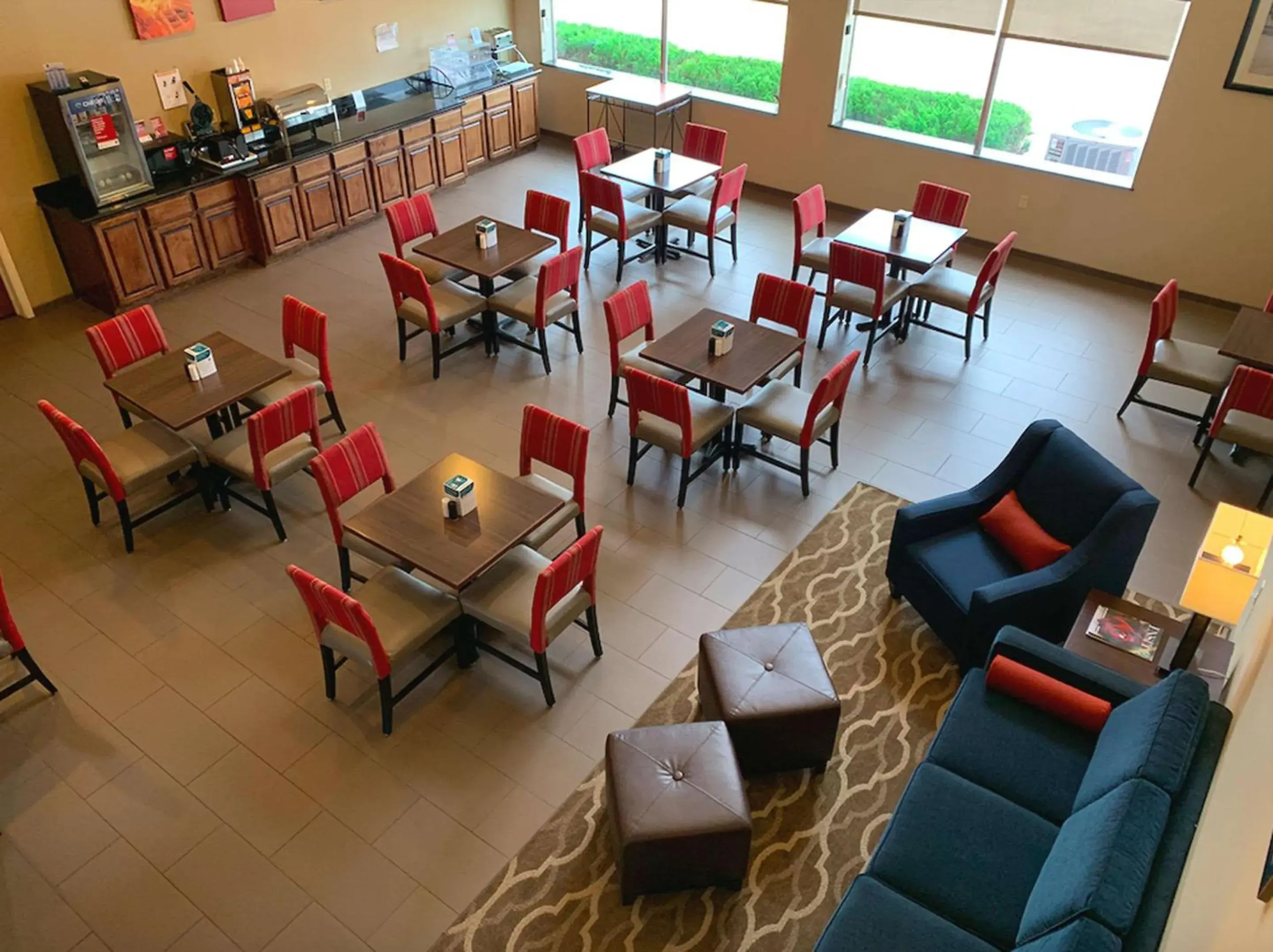 Restaurant/places to eat in Comfort Suites Texas Ave Restaurant/places to eat in Comfort Suites Texas Ave