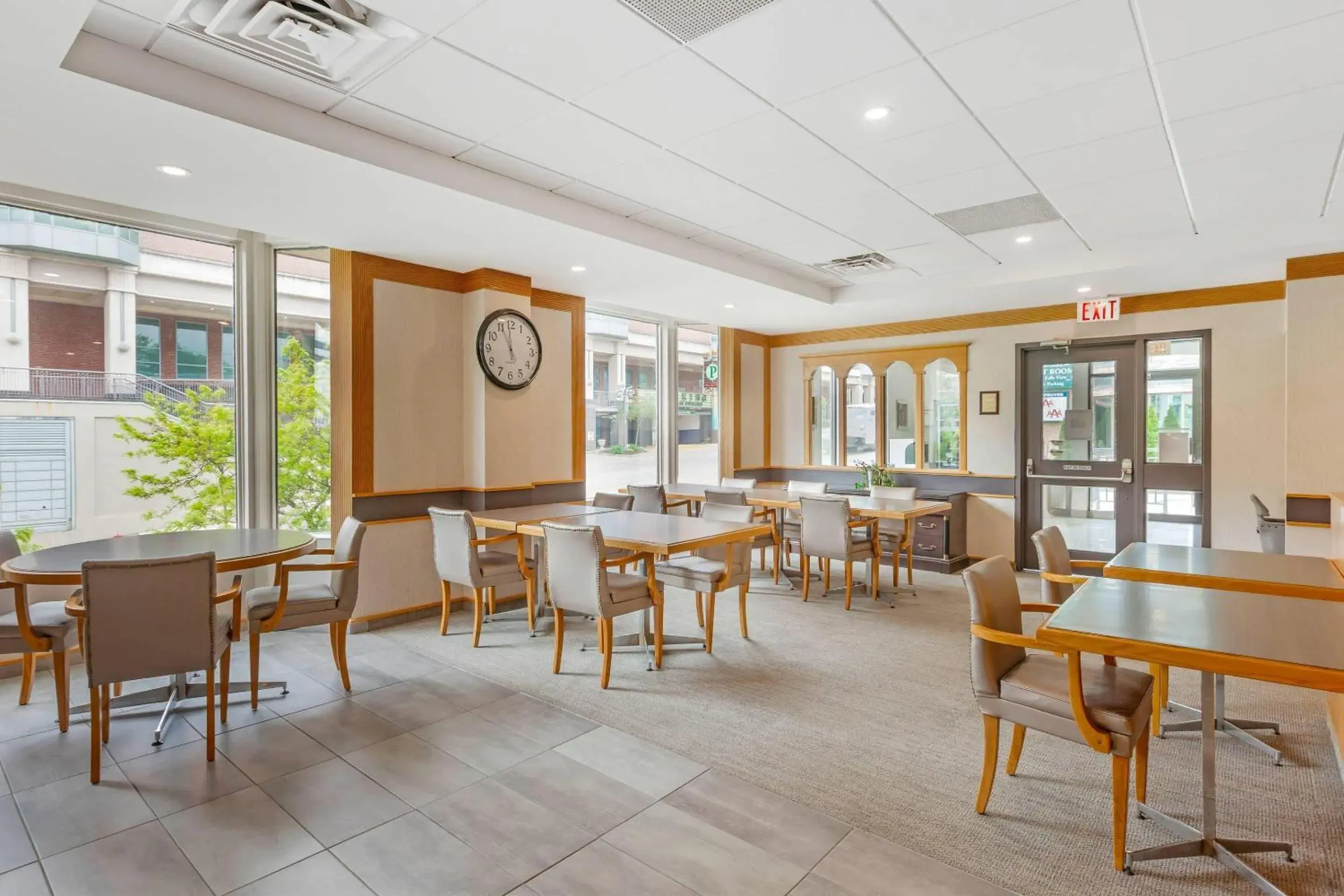 Breakfast in Quality Hotel Fallsview Cascade Breakfast in Quality Hotel Fallsview Cascade