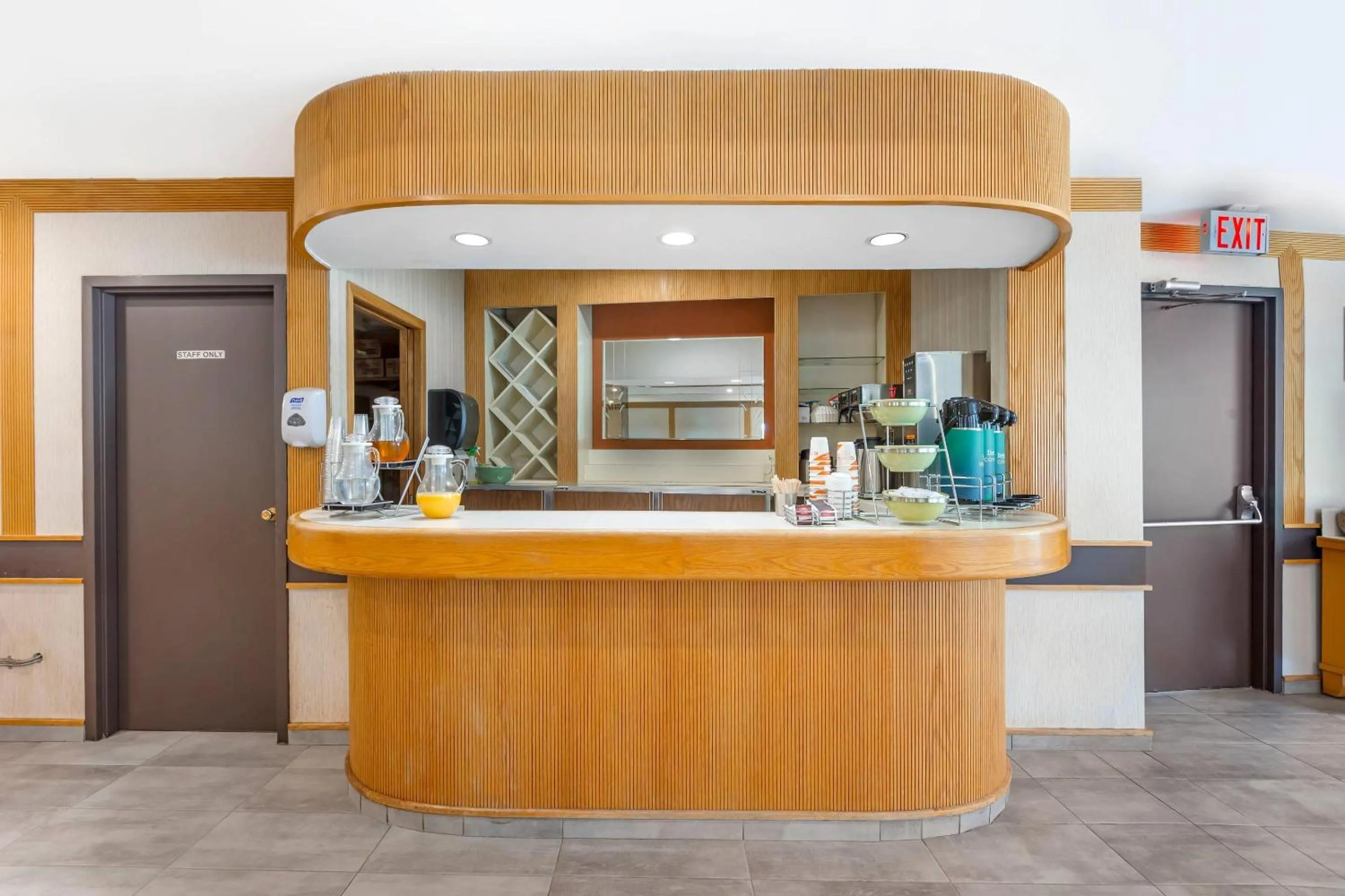 Breakfast in Quality Hotel Fallsview Cascade