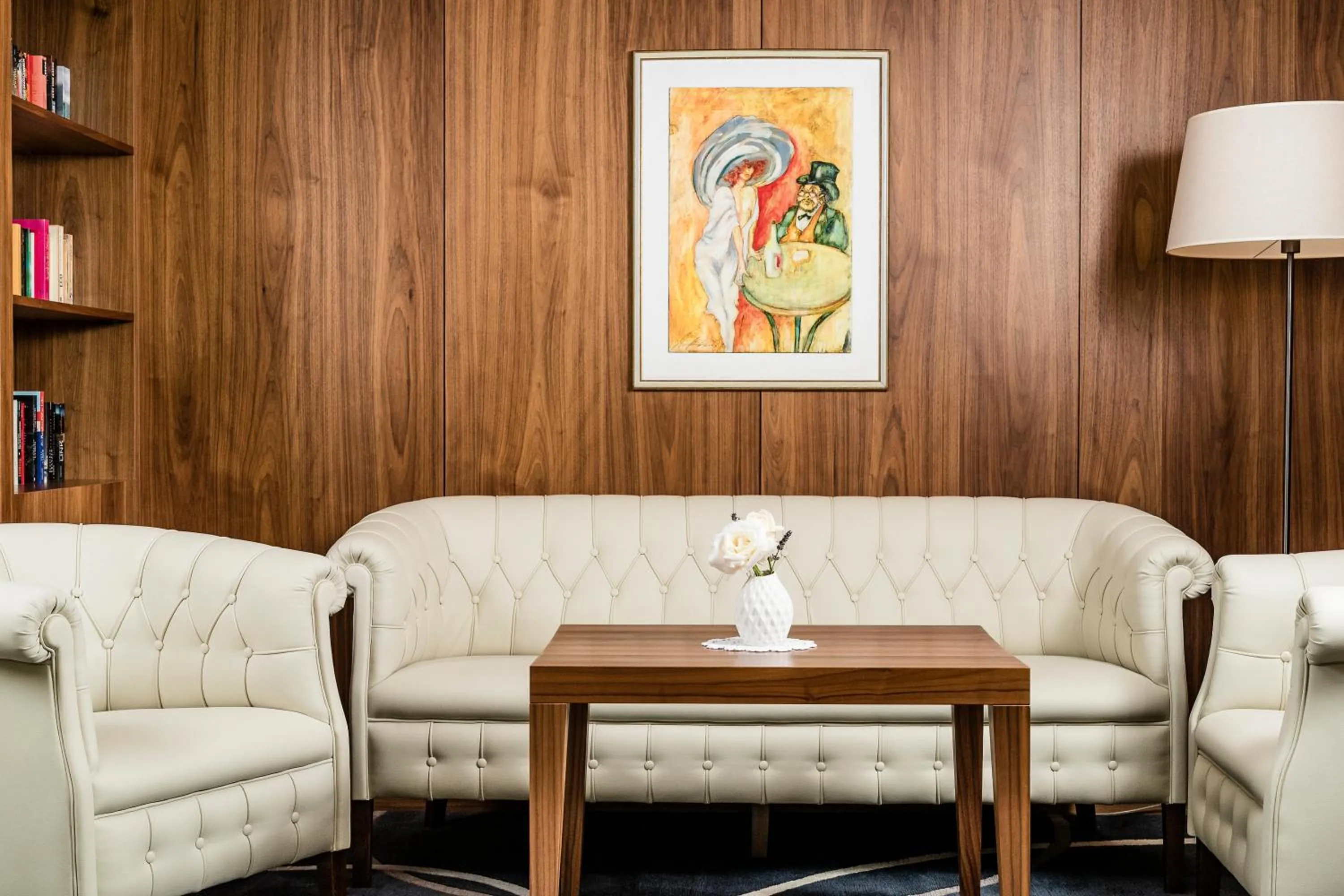 Library in Hotel Hasslhof