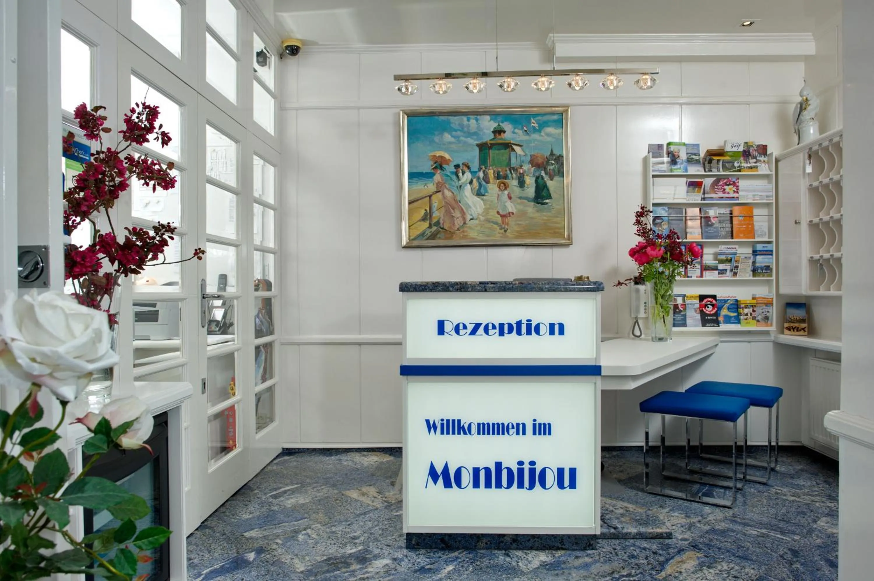 Lobby or reception in Strandhotel Monbijou GmbH garni