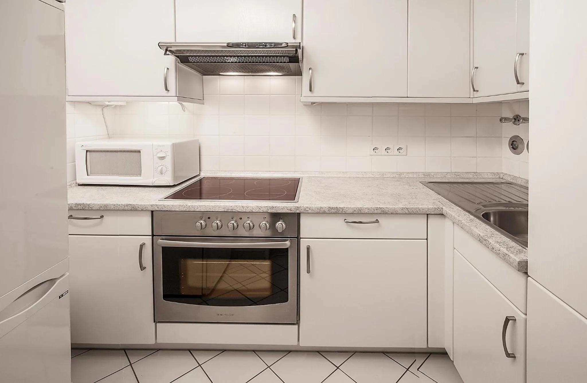 Kitchen or kitchenette in Strandhotel Monbijou GmbH garni