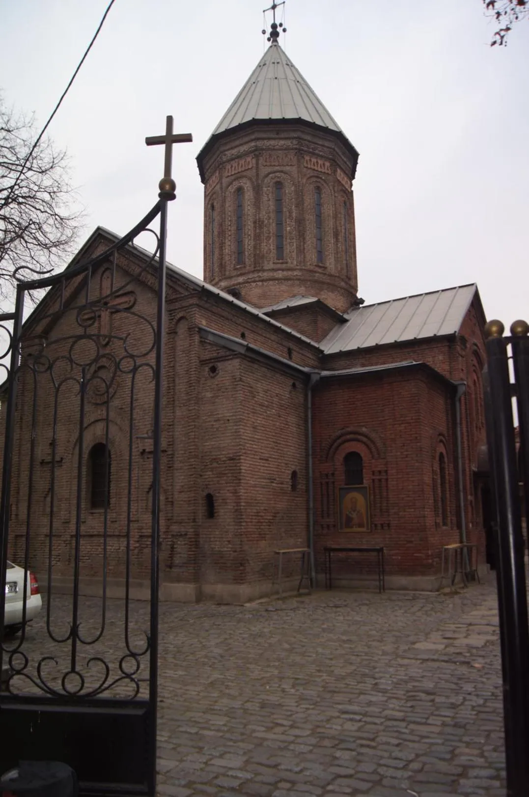 Nearby landmark in Apartment Near Church