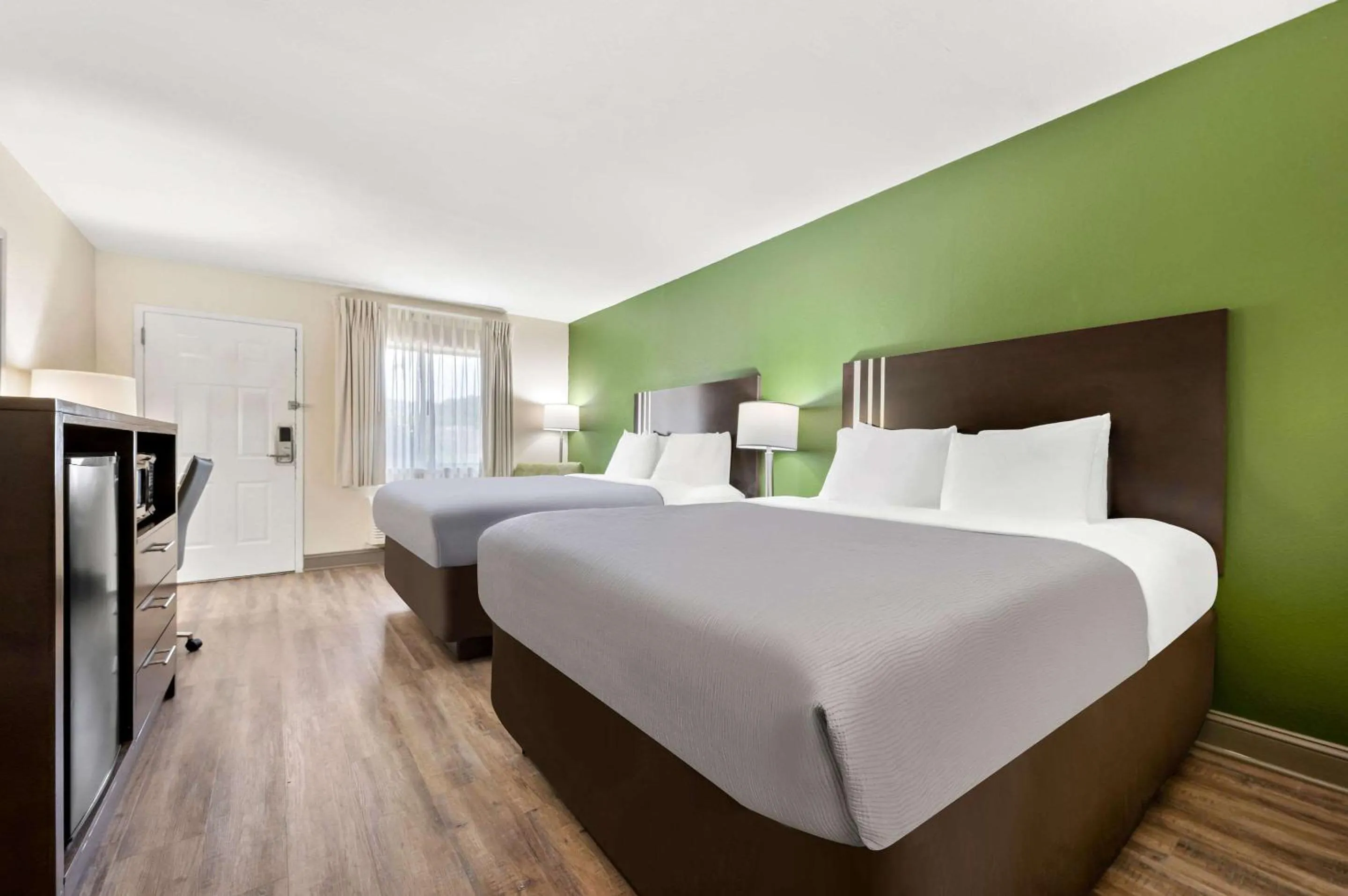 Bedroom, Bed in Quality Inn Pelham I-65 exit 246