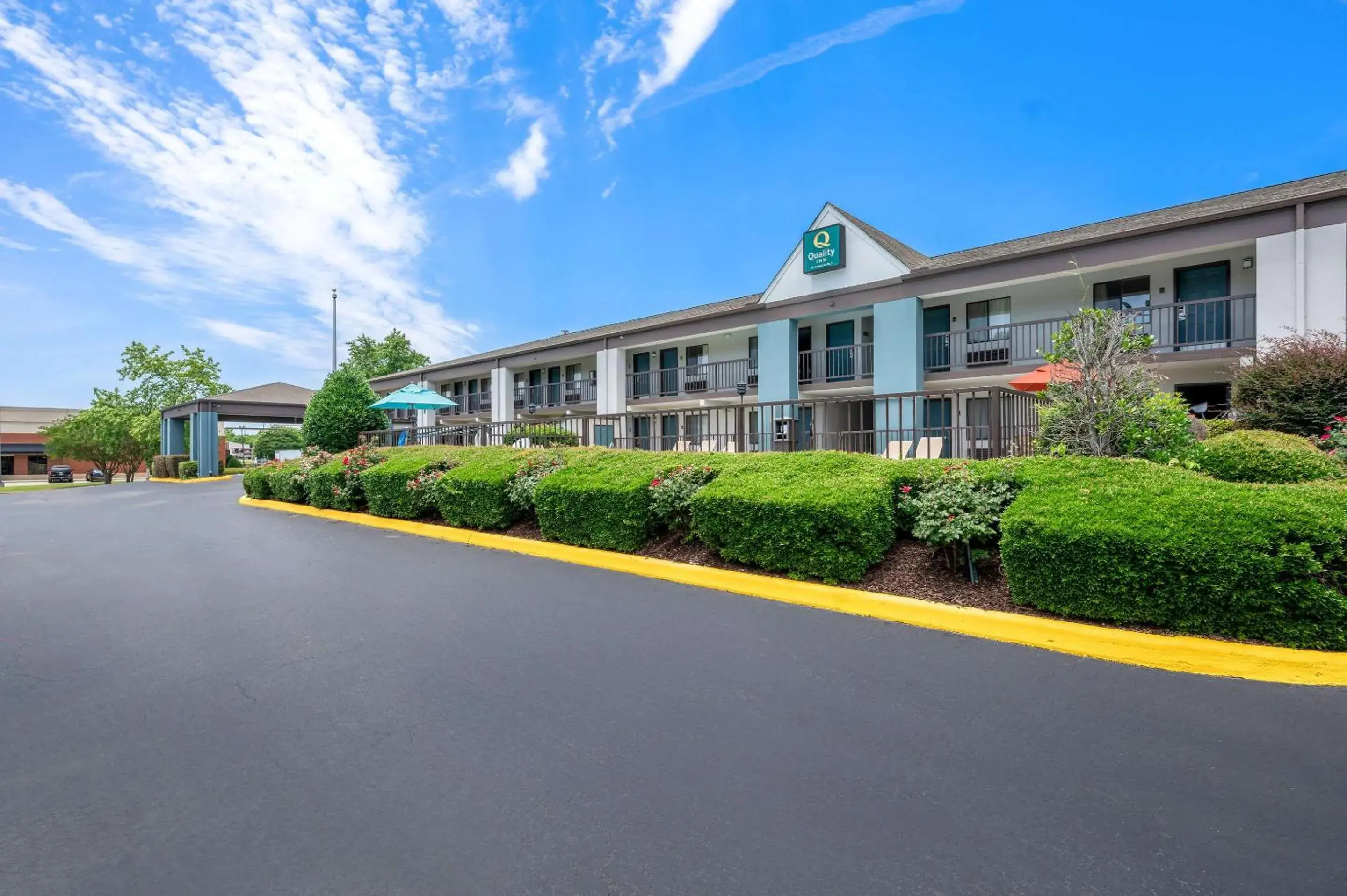 Property building in Quality Inn Pelham I-65 exit 246 Property building in Quality Inn Pelham I-65 exit 246