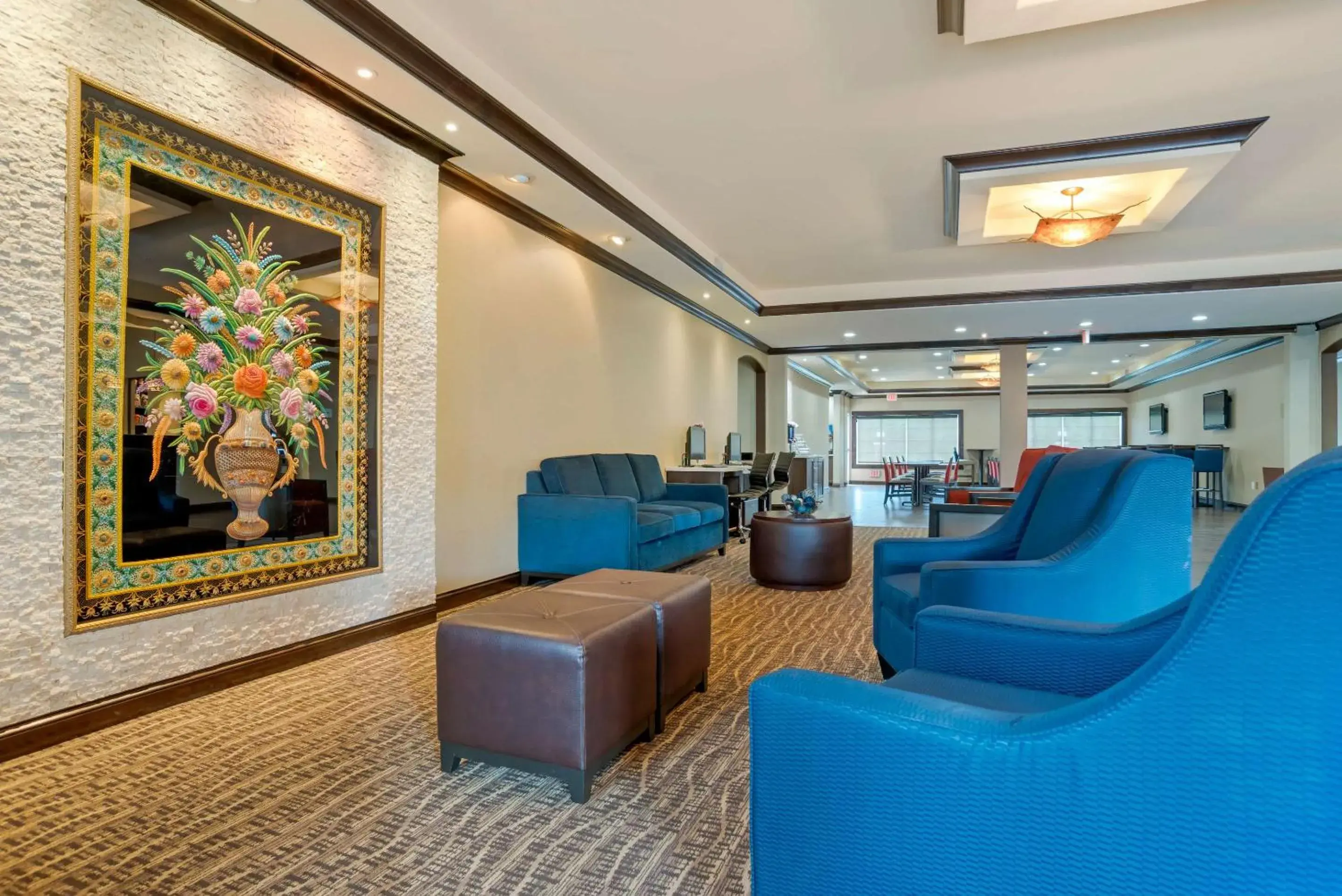 Lobby or reception in Comfort Suites Alexandria North Lobby or reception in Comfort Suites Alexandria North