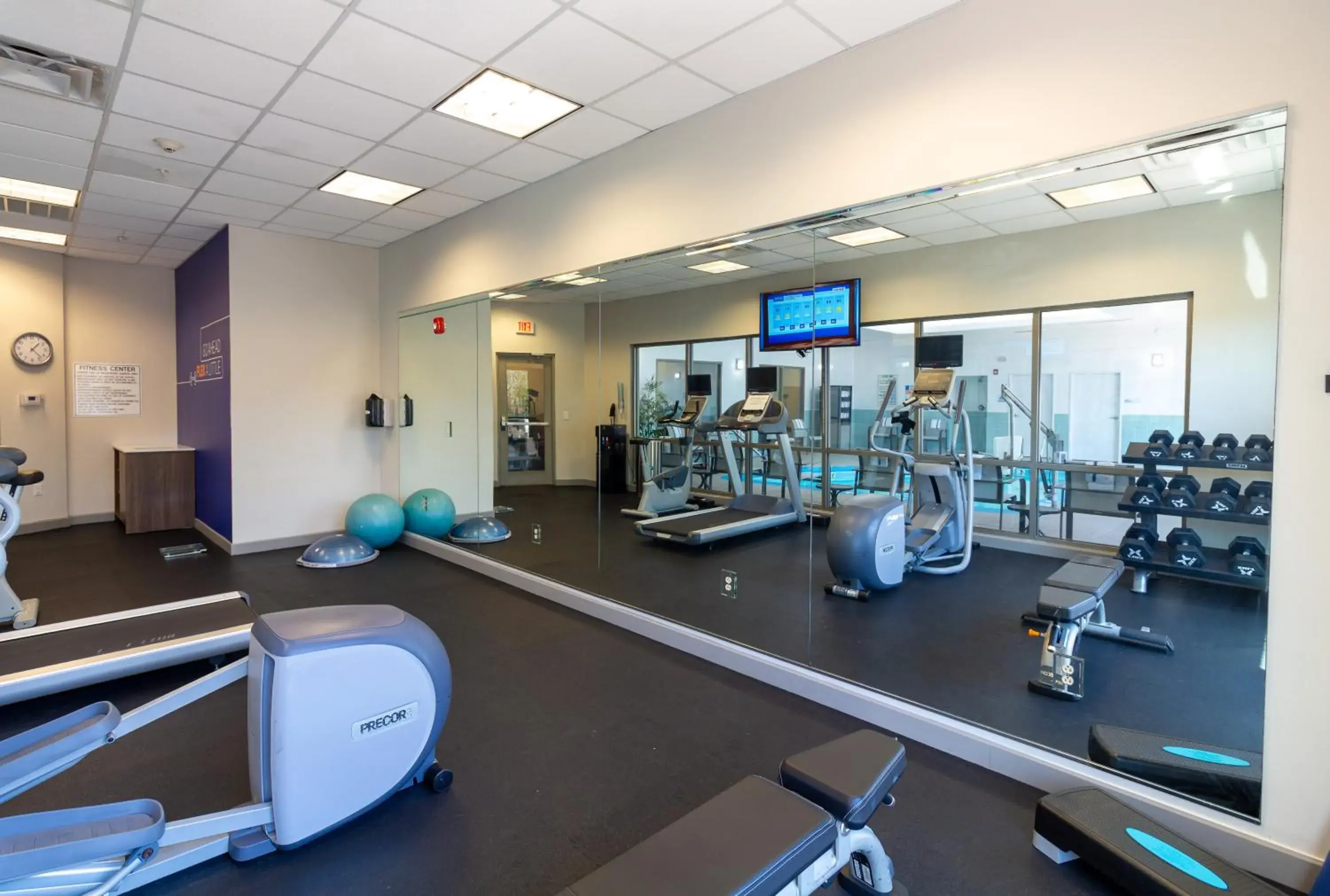 Fitness centre/facilities in Holiday Inn Express Leland - Wilmington Area by IHG Fitness centre/facilities in Holiday Inn Express Leland - Wilmington Area by IHG
