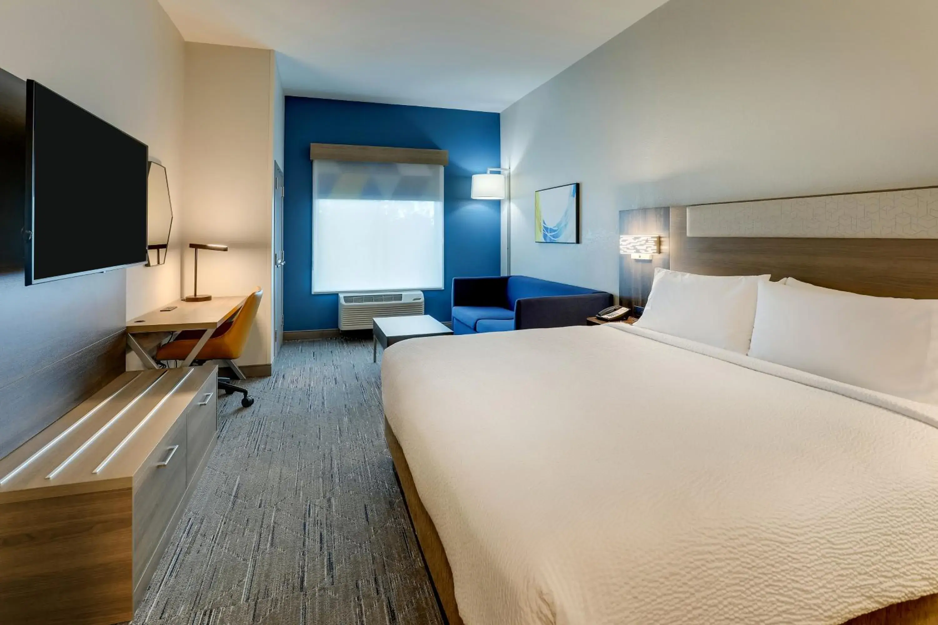 Bedroom, Bed in Holiday Inn Express Leland - Wilmington Area by IHG Bedroom, Bed in Holiday Inn Express Leland - Wilmington Area by IHG