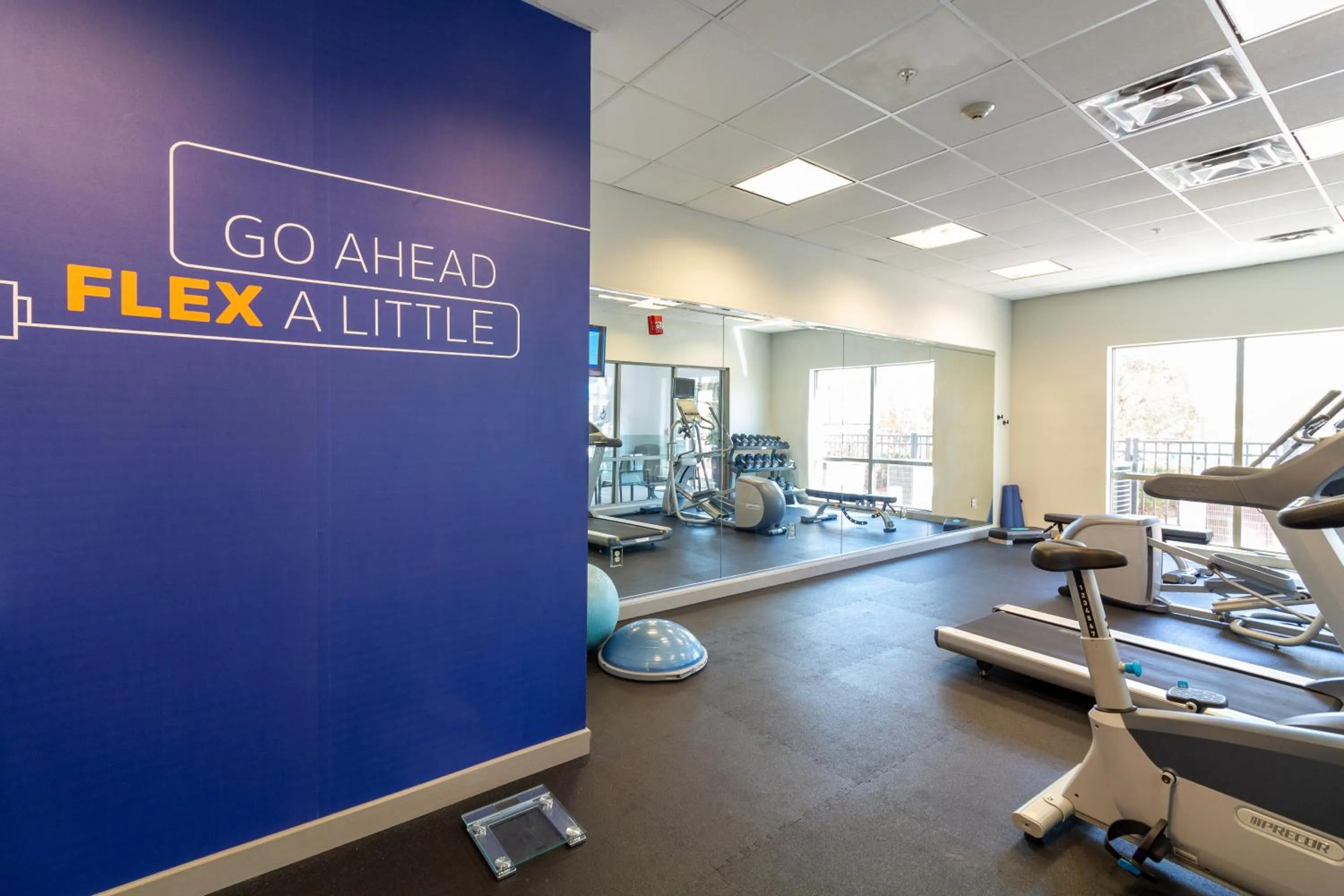 Fitness centre/facilities in Holiday Inn Express Leland - Wilmington Area by IHG