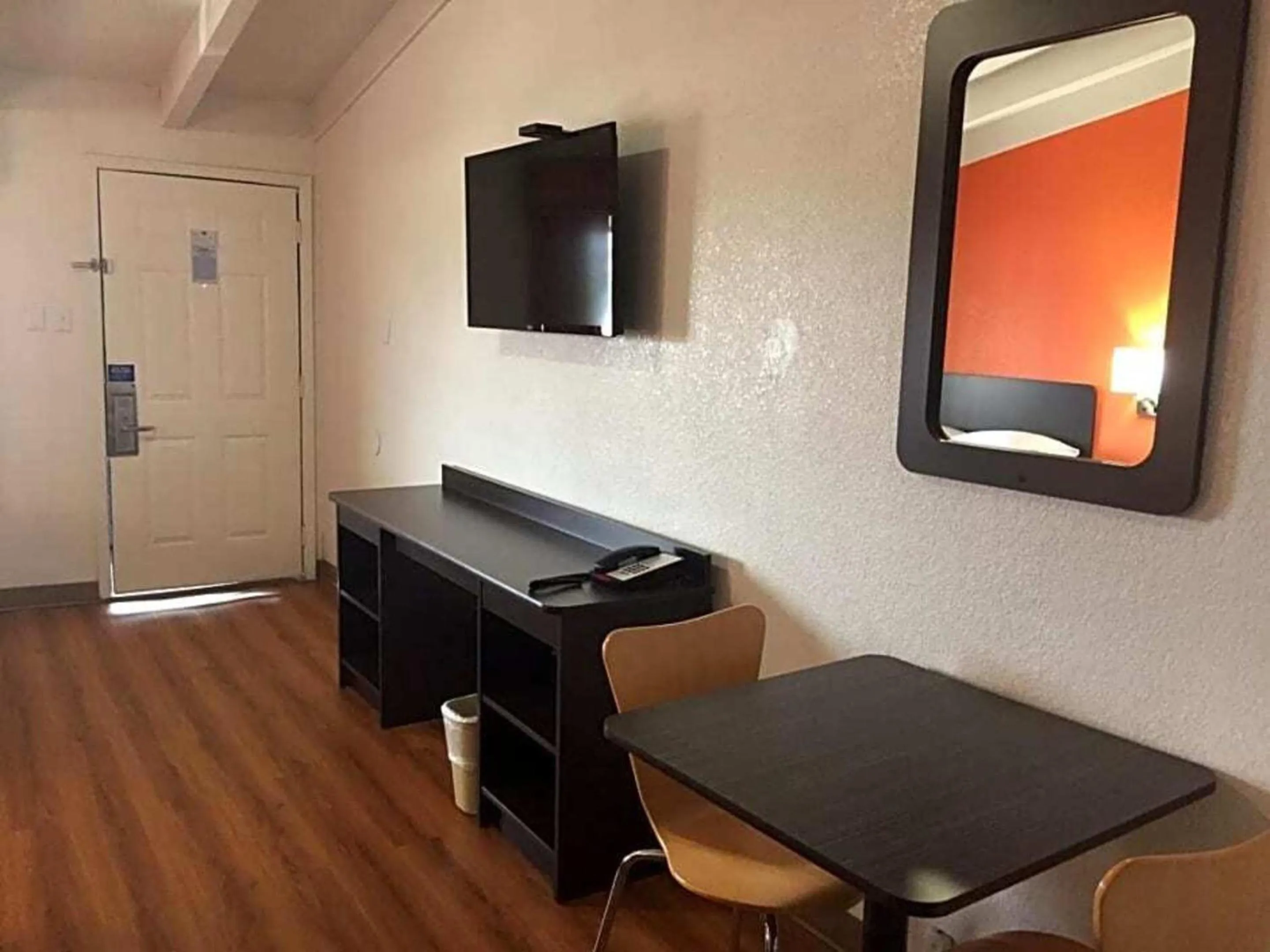 TV and multimedia in Motel 6-Waco, TX
