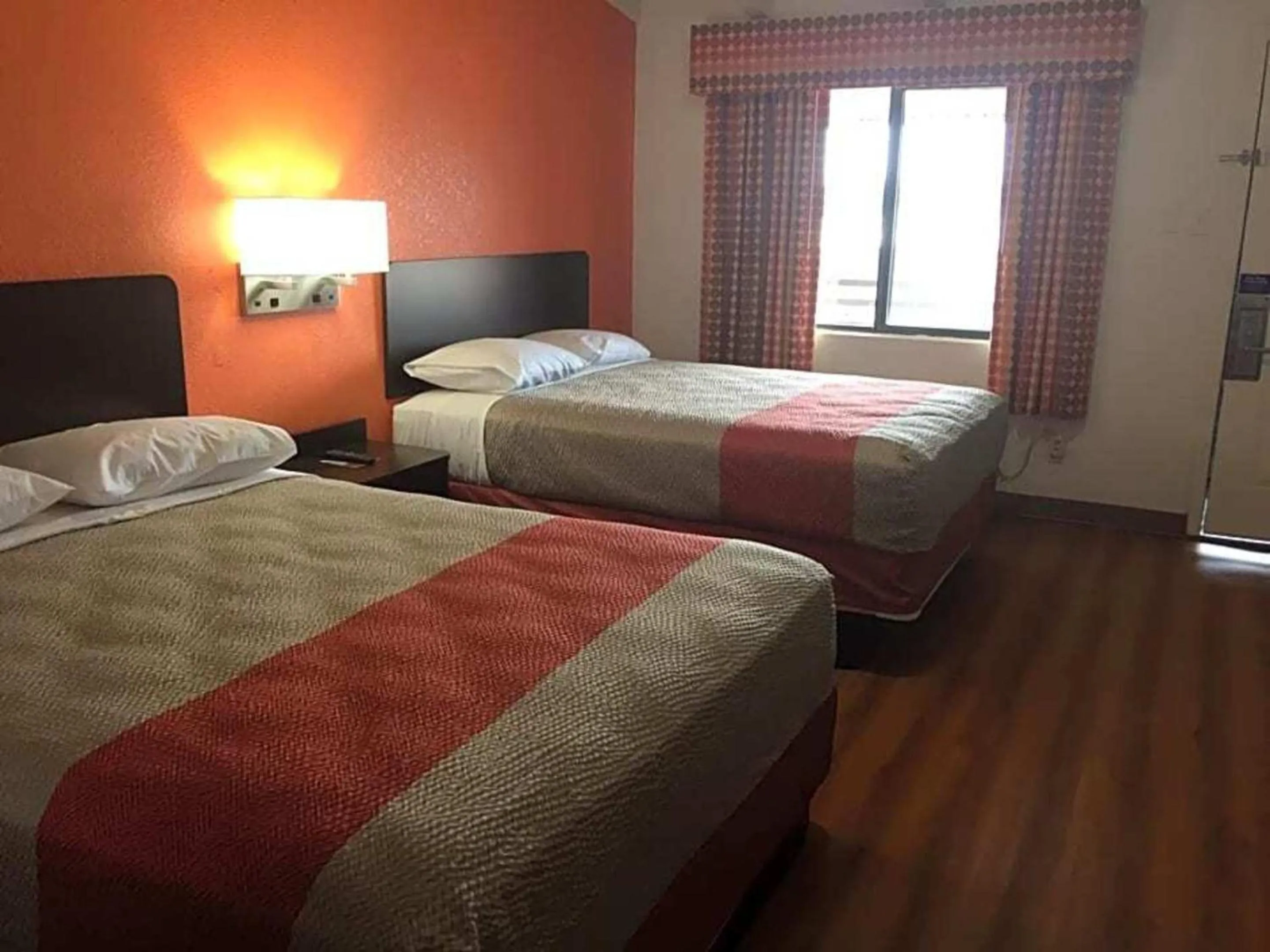 Bedroom, Bed in Motel 6-Waco, TX