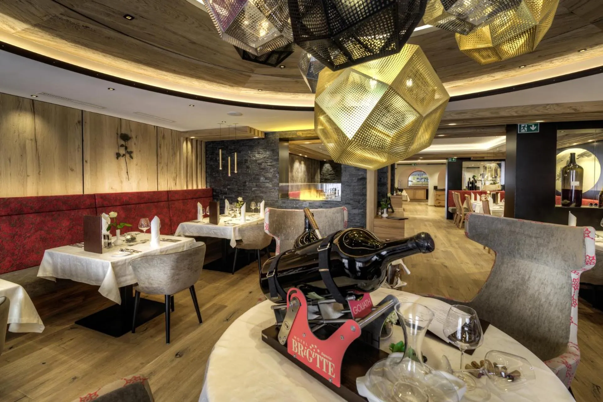 Restaurant/places to eat in Hotel Brigitte