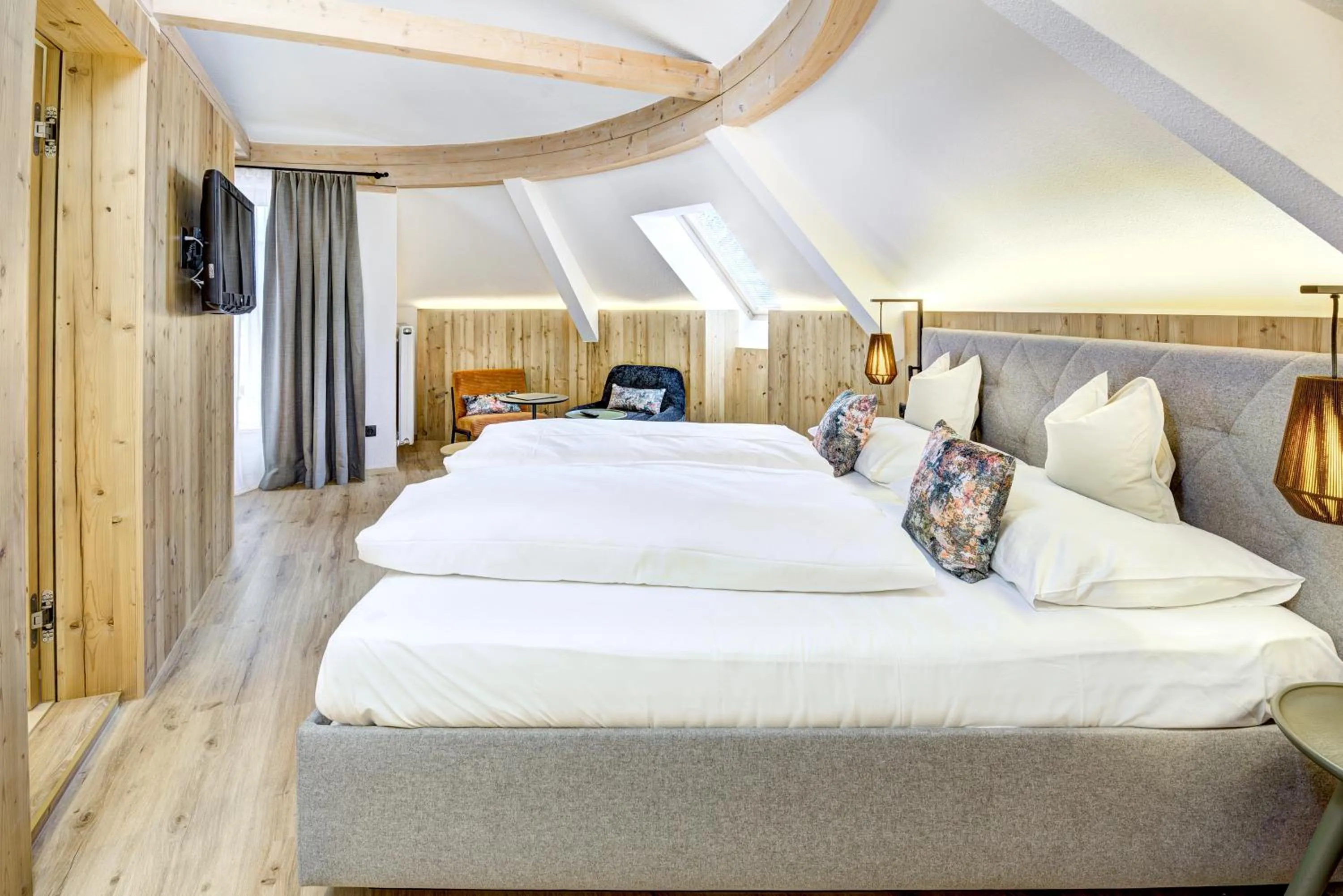 Bed in Hotel Brigitte