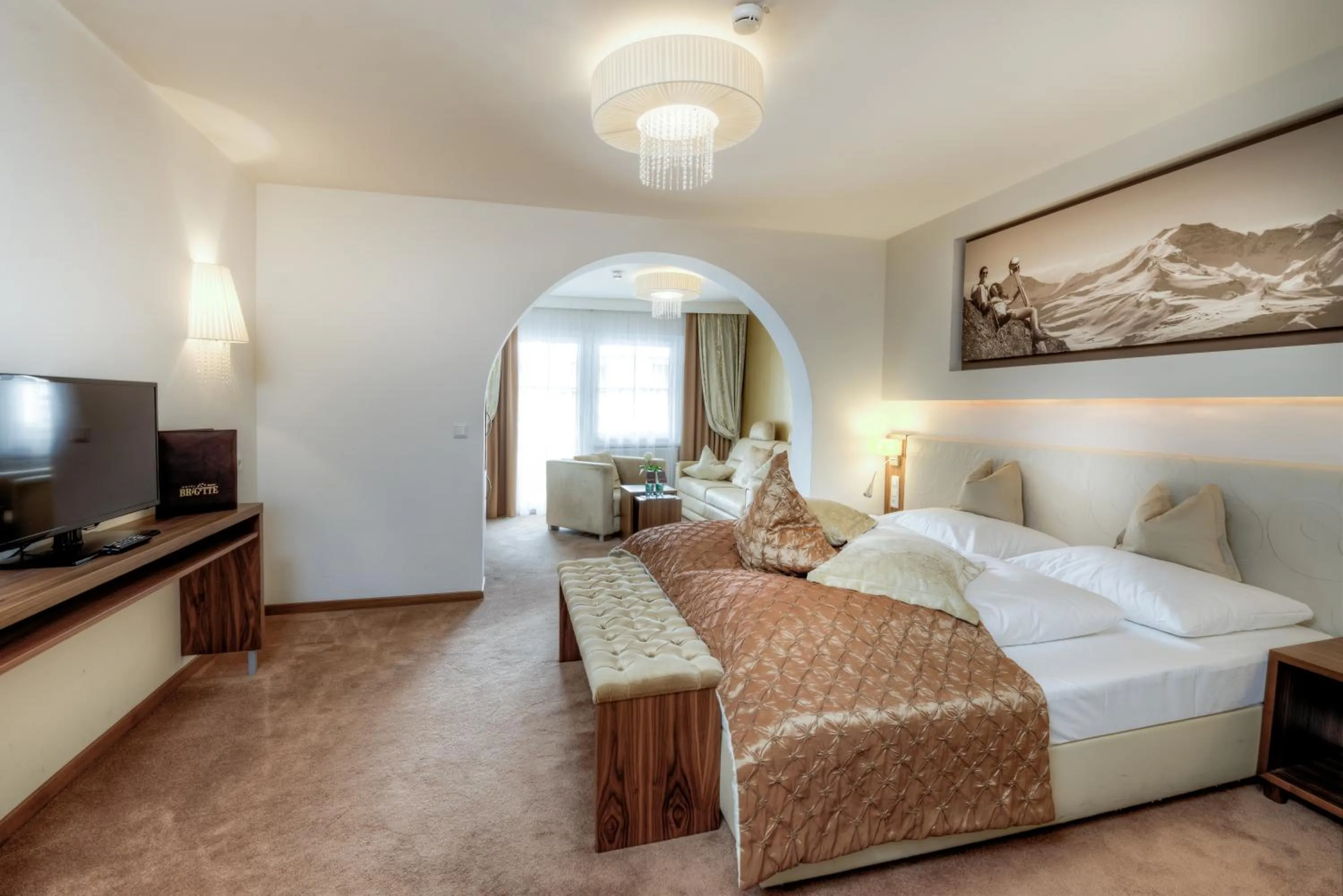 Bed in Hotel Brigitte