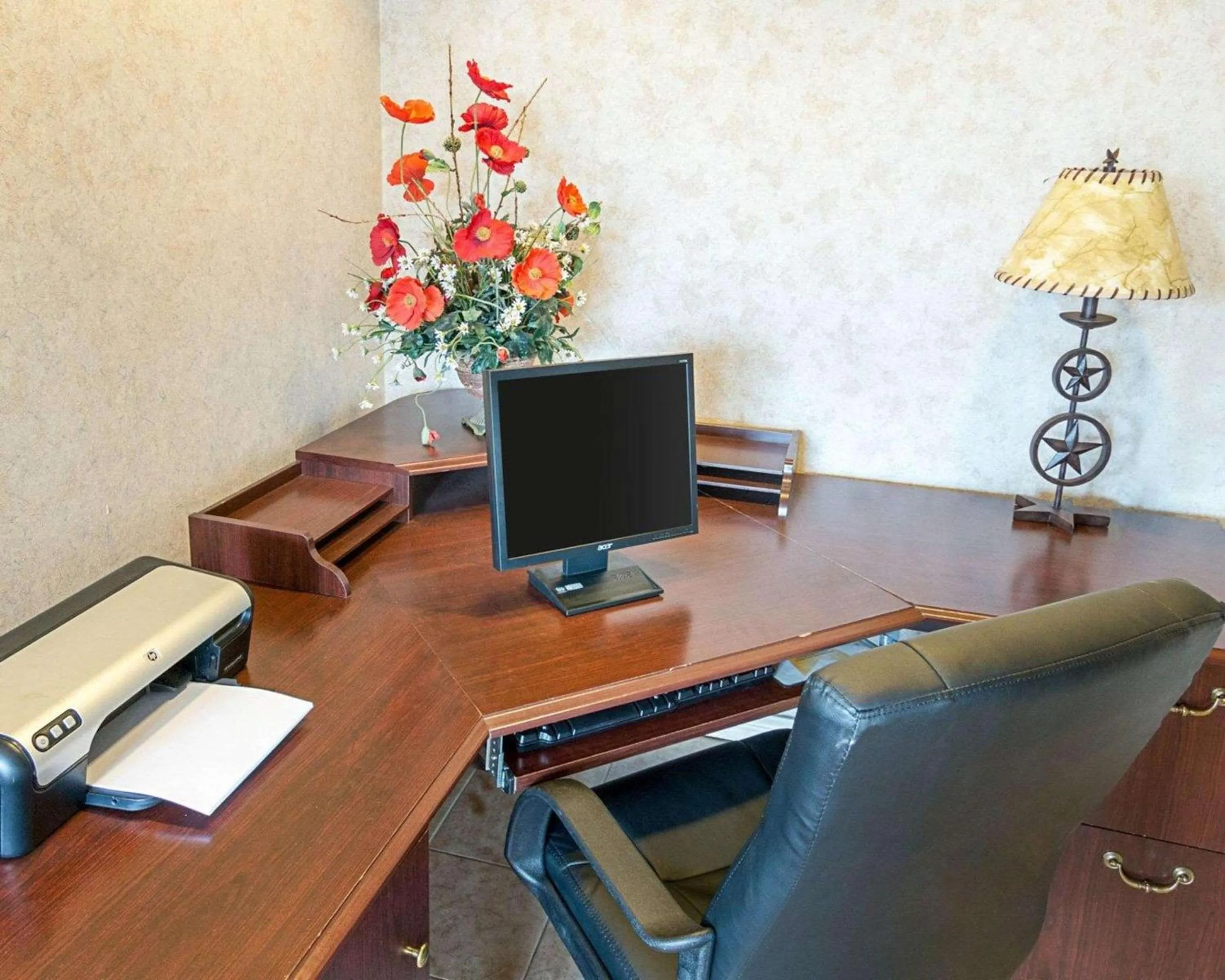 On site in Econo Lodge Hillsboro I-35