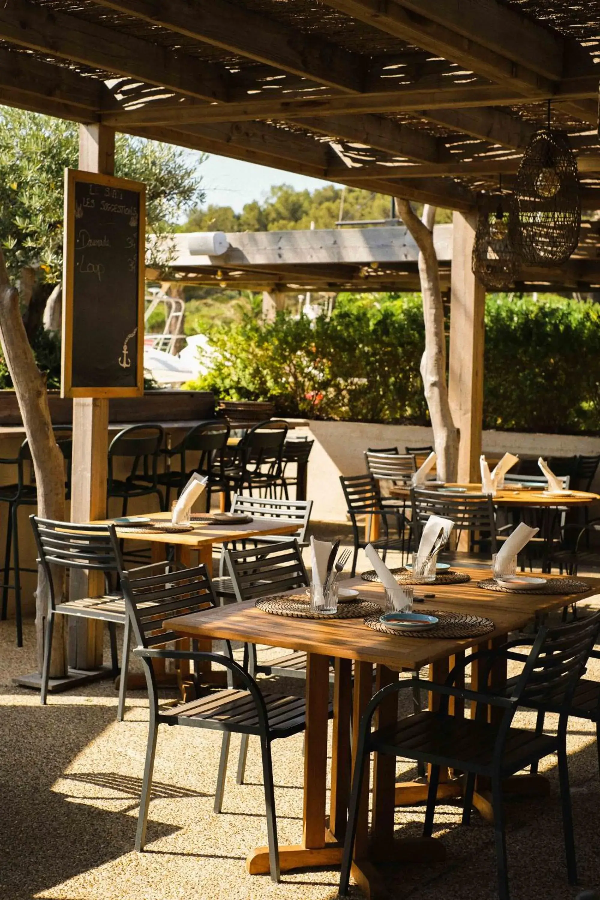 Restaurant/places to eat in Hôtel Helios & SPA - Ile des Embiez Restaurant/places to eat in Hôtel Helios & SPA - Ile des Embiez