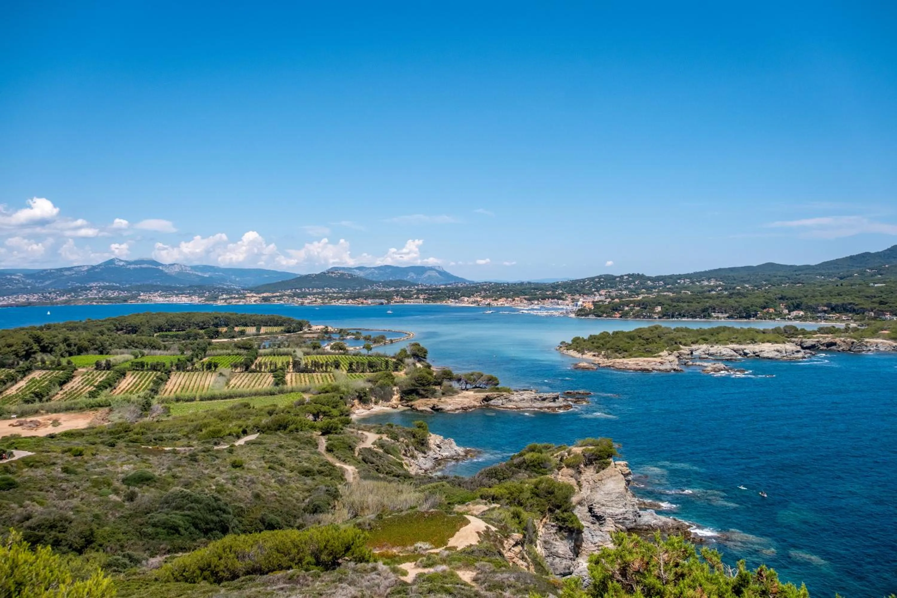 Natural landscape in Hôtel Helios & SPA - Ile des Embiez