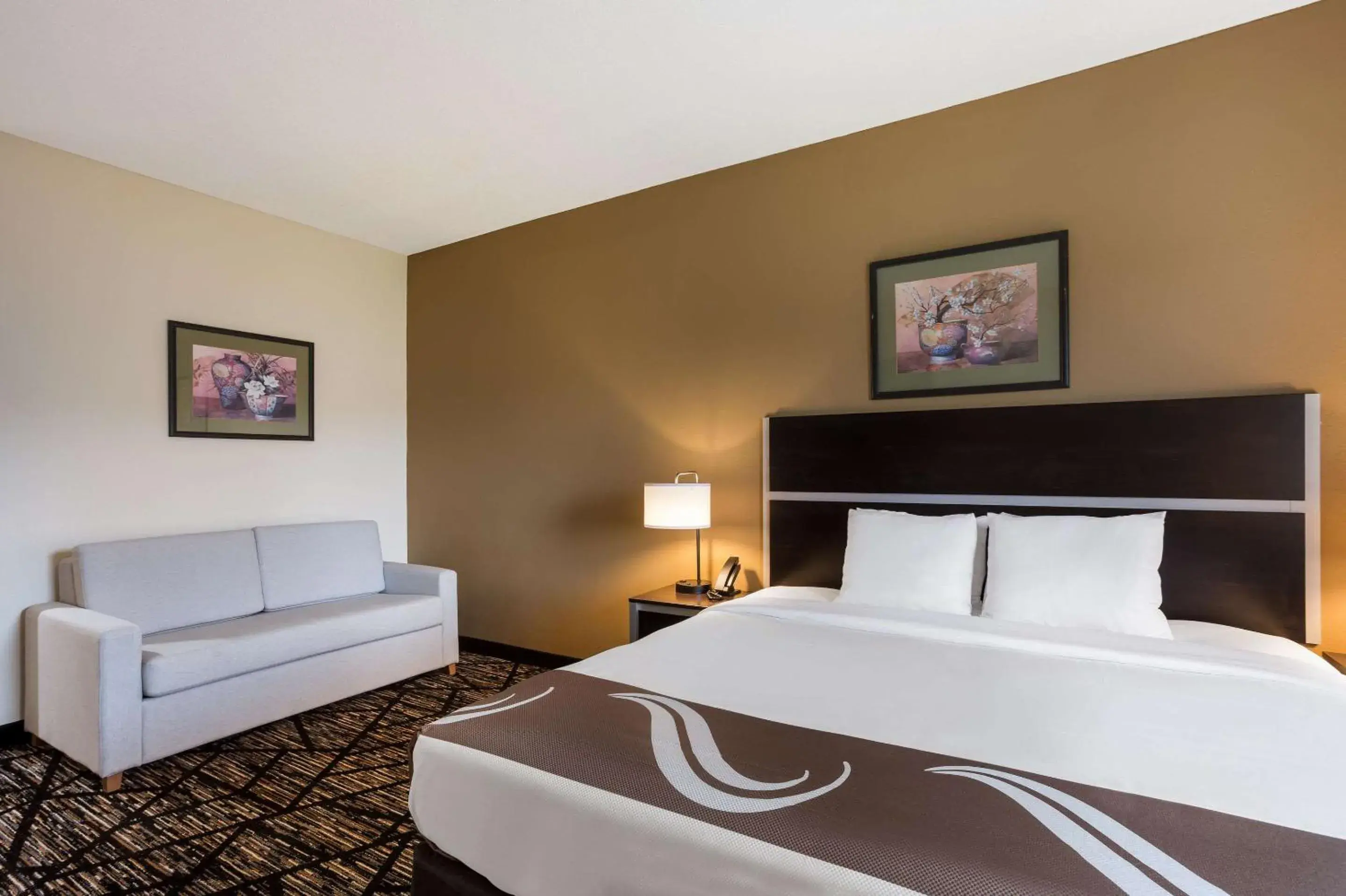 Bedroom, Bed in Quality Inn & Suites Pearl-Jackson Bedroom, Bed in Quality Inn & Suites Pearl-Jackson