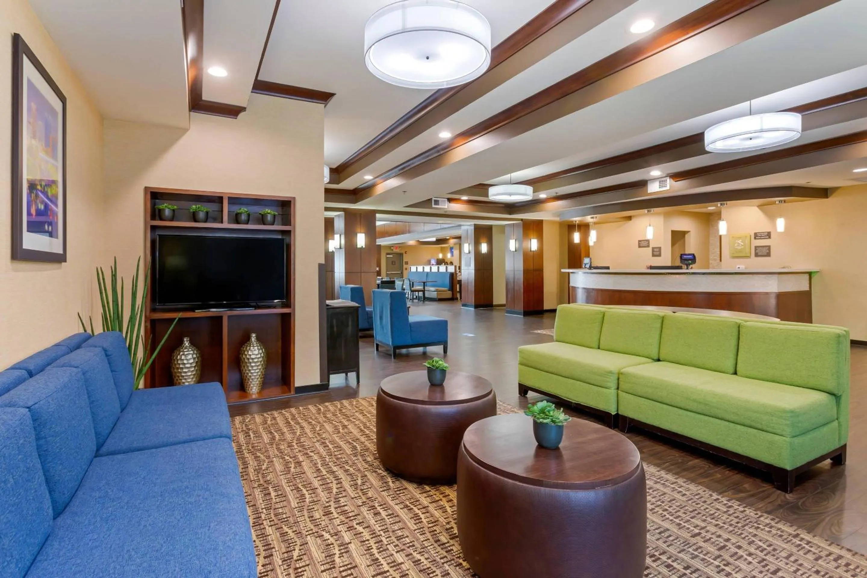 Lobby or reception in Comfort Suites Little Rock West