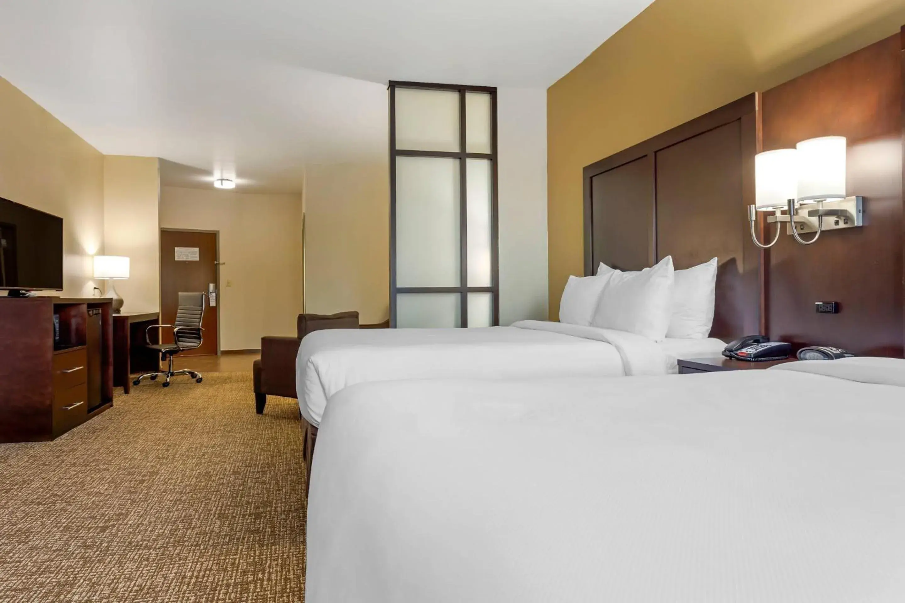 Bedroom, Bed in Comfort Suites Little Rock West Bedroom, Bed in Comfort Suites Little Rock West