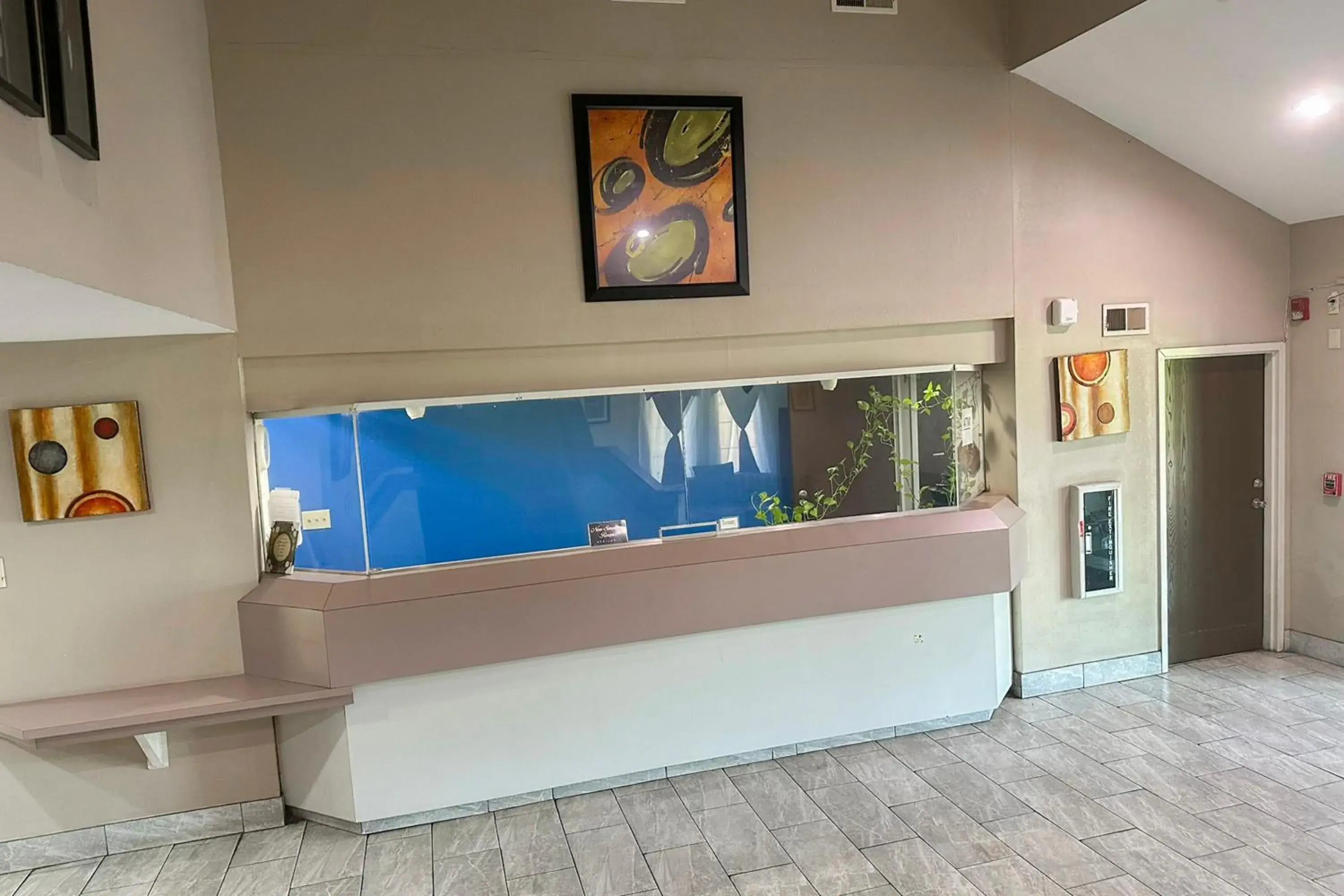 Lobby or reception, Bed in Classic Inn By OYO I- 240 Near Memphis Airport Lobby or reception, Bed in Classic Inn By OYO I- 240 Near Memphis Airport