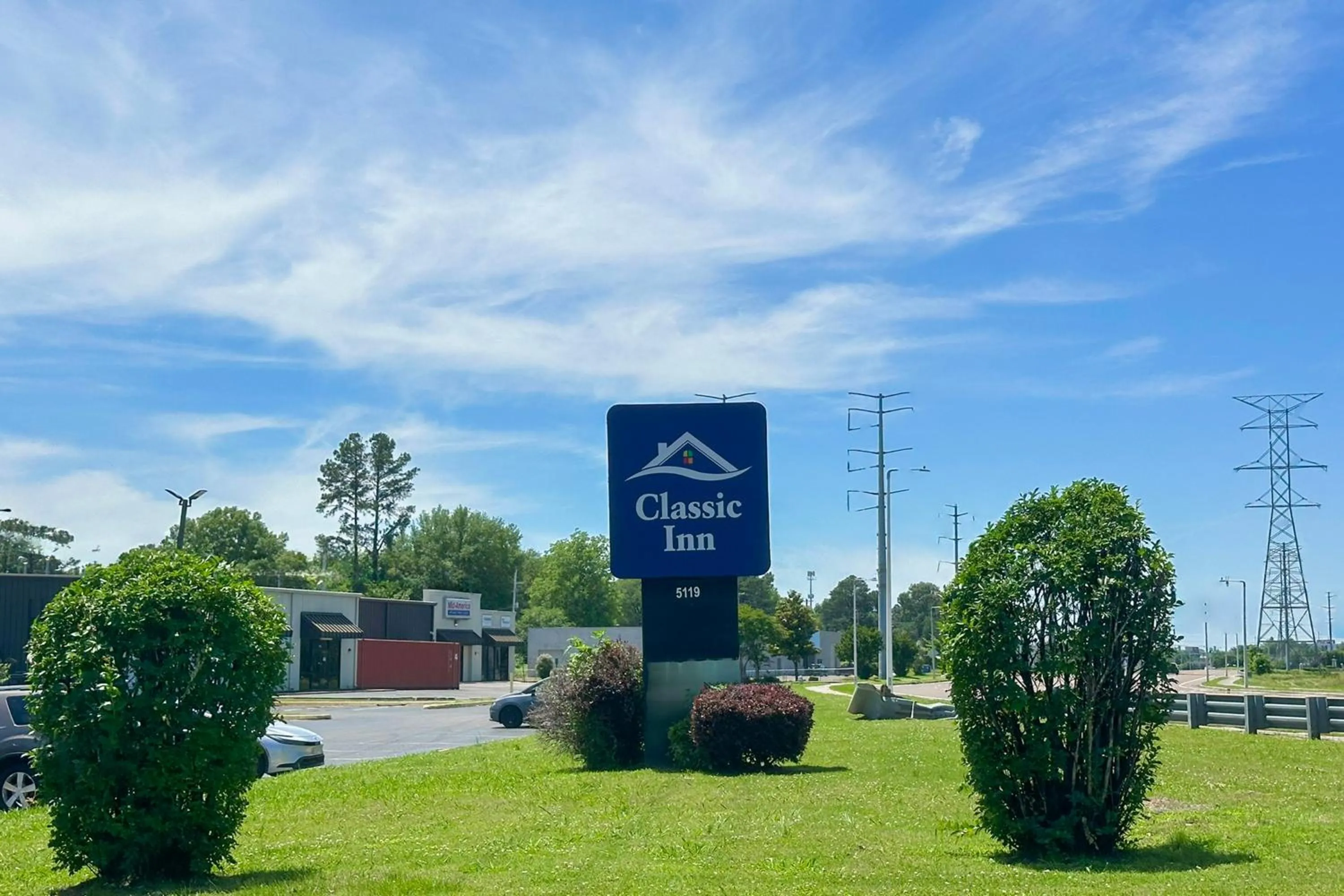 Facade/entrance in Classic Inn By Townhouse American Way Memphis I 240