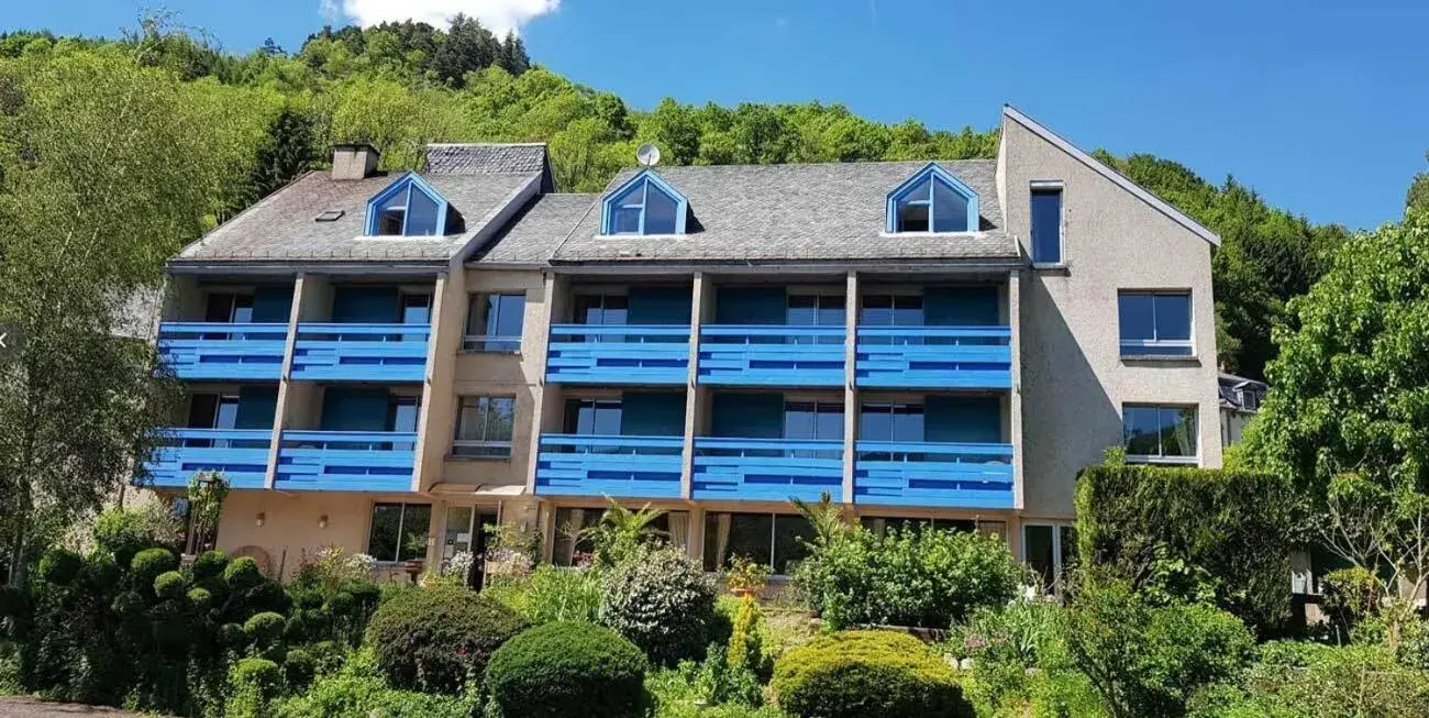 Le Castel du Cantal Groupe Village Fani Le Castel du Cantal Groupe Village Fani