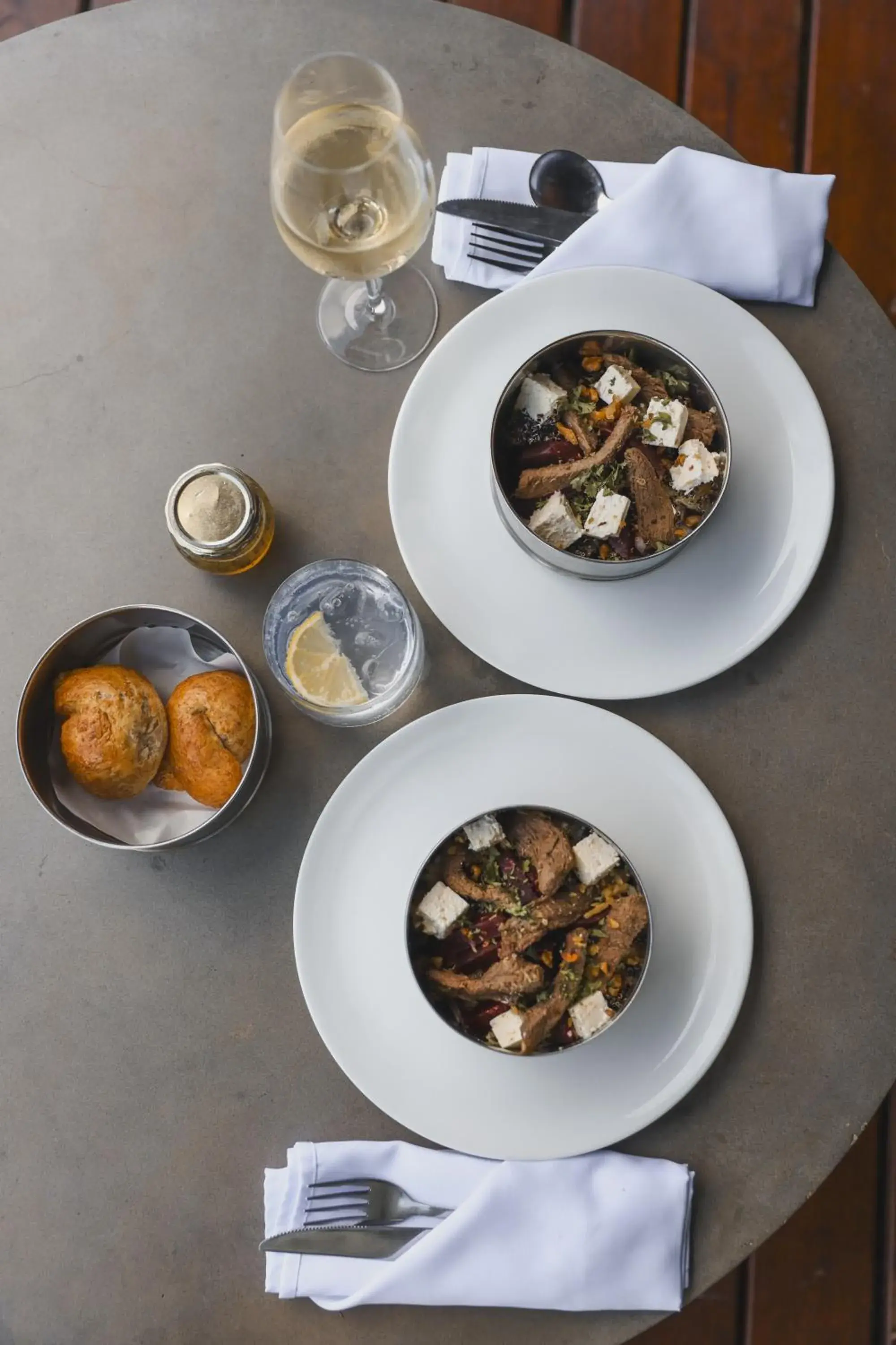 Food and drinks in Leopard Mountain Safari Lodge Food and drinks in Leopard Mountain Safari Lodge