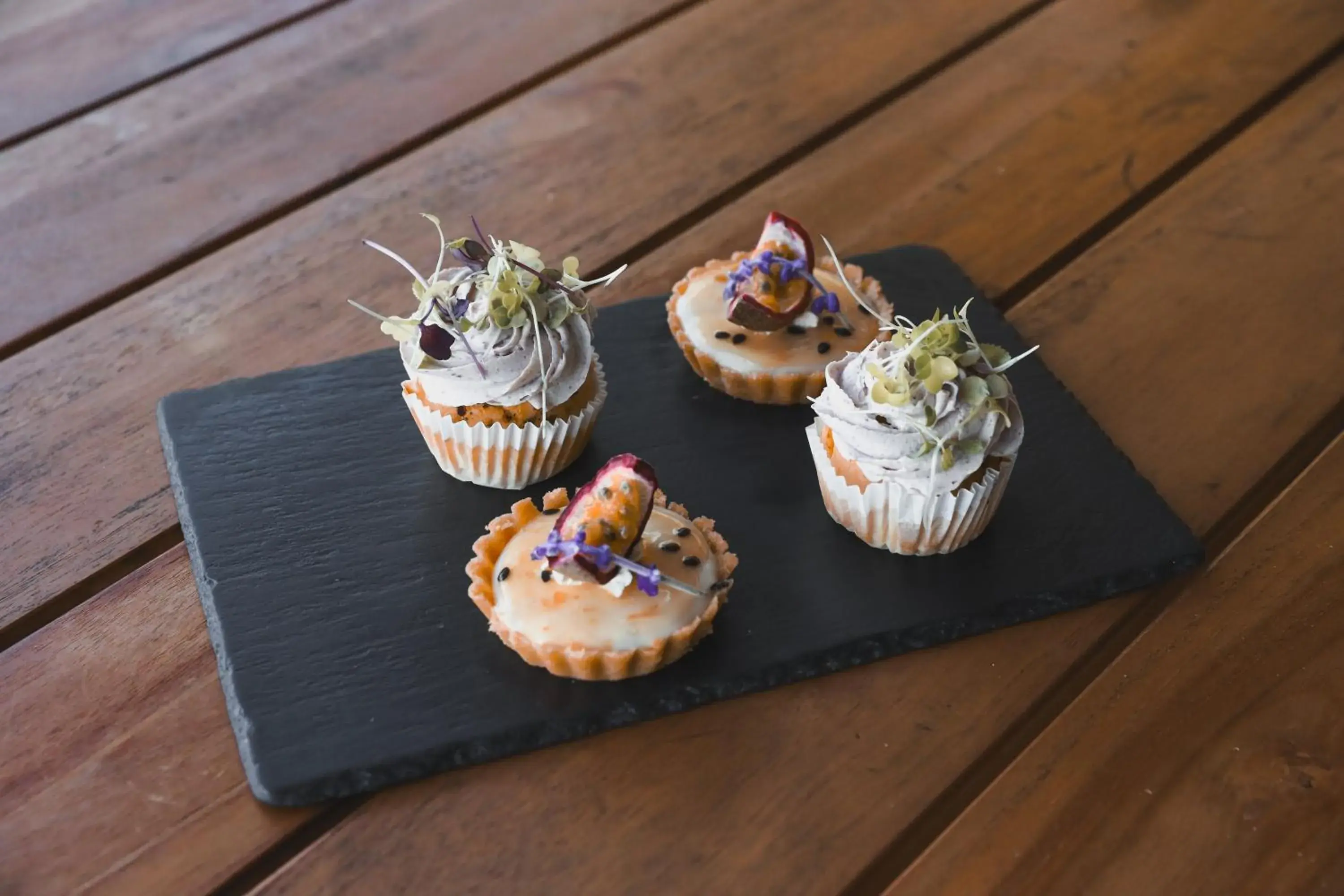 Food and drinks in Leopard Mountain Safari Lodge Food and drinks in Leopard Mountain Safari Lodge