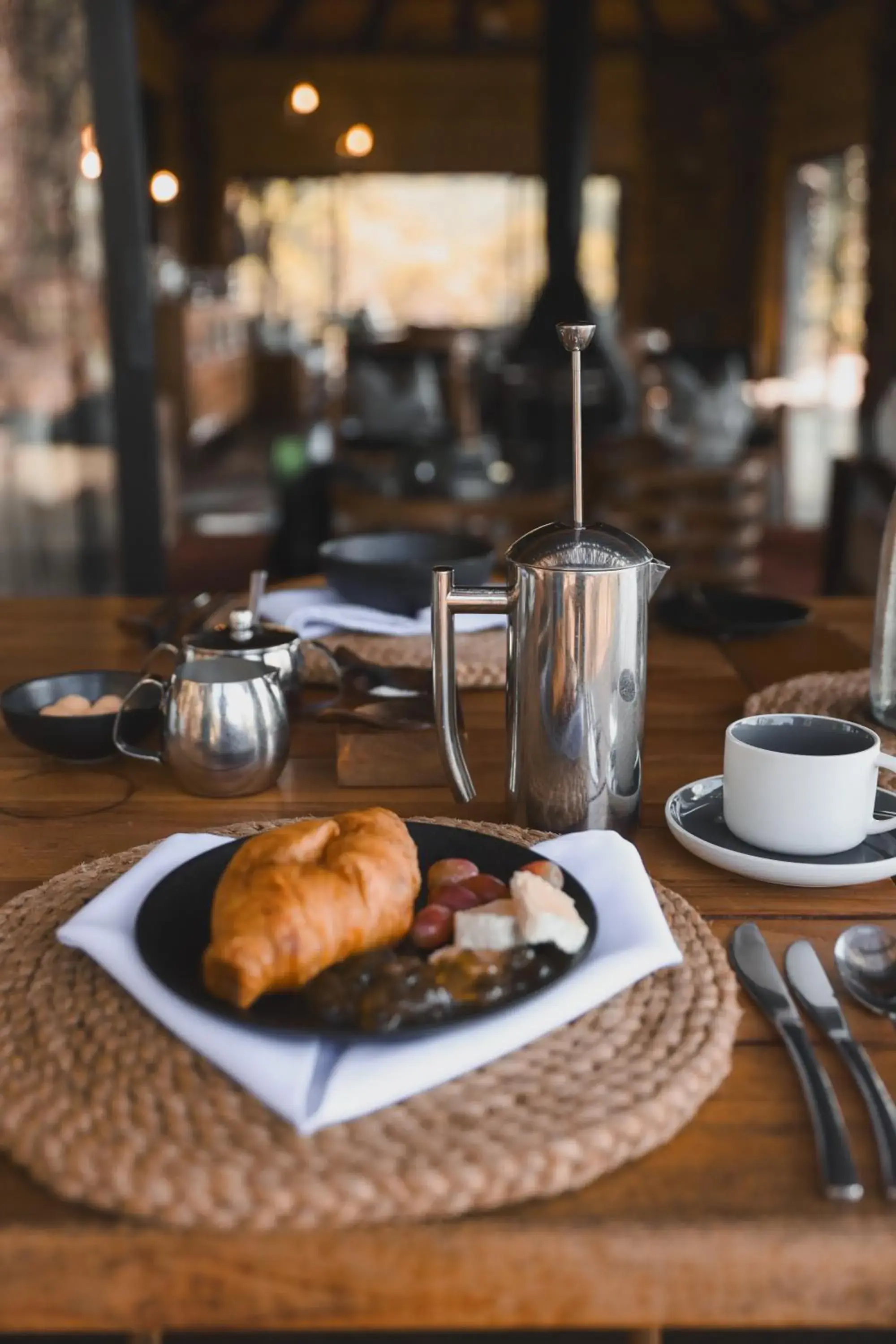 Food and drinks in Leopard Mountain Safari Lodge Food and drinks in Leopard Mountain Safari Lodge